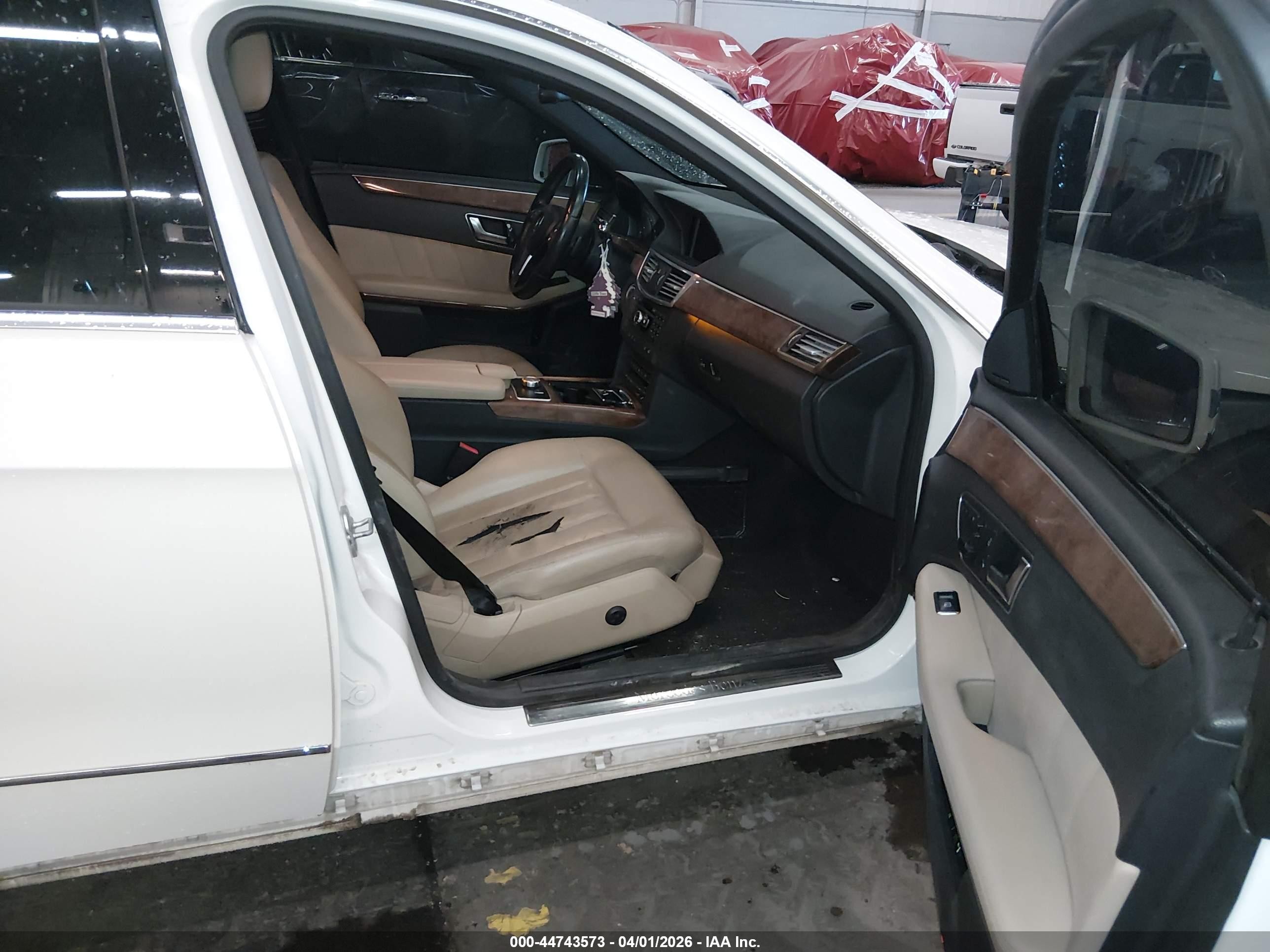 2013 Mercedes-benz E 350 4matic Белый vin: WDDHF8JB1DA735317