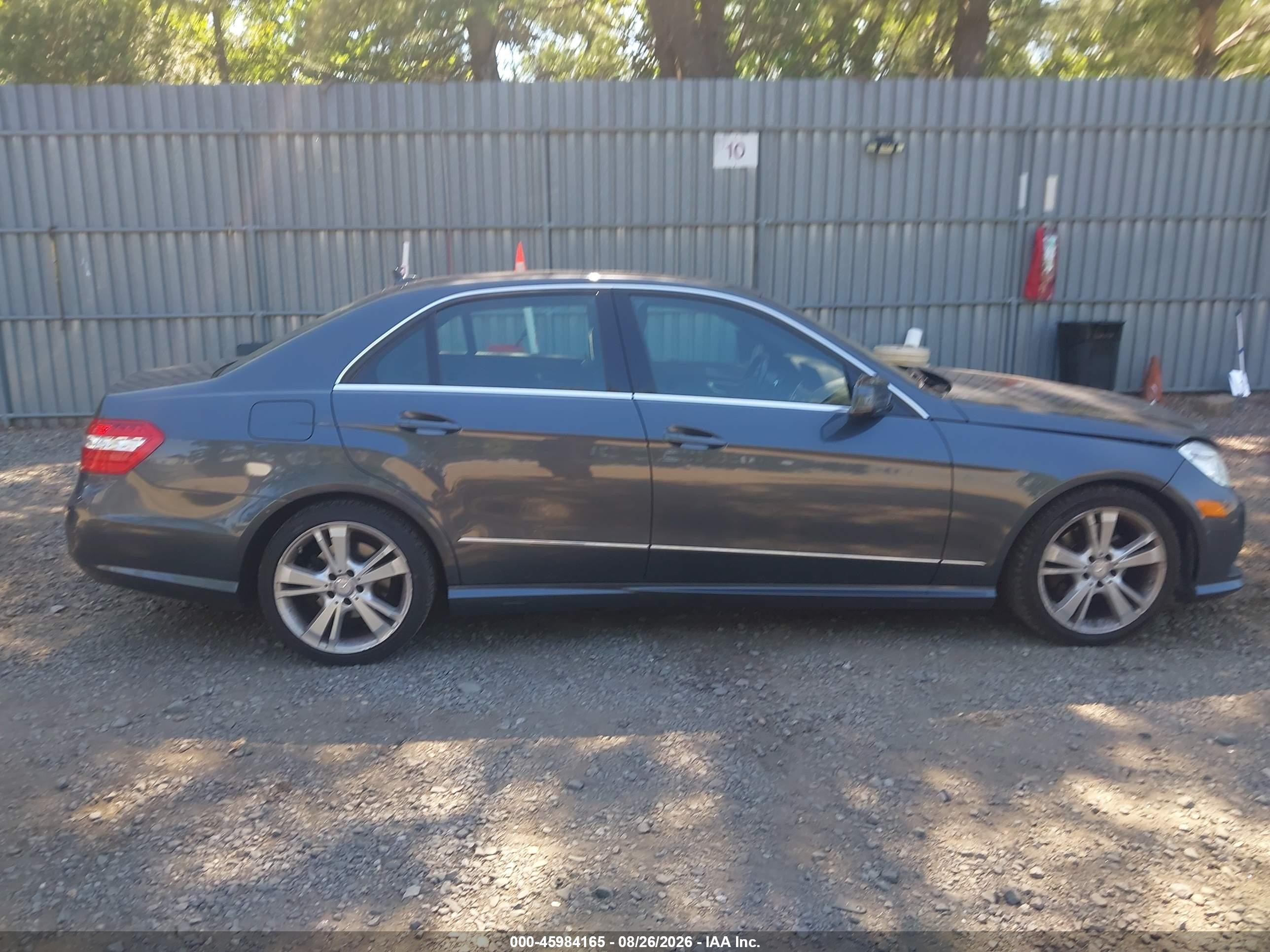 2013 Mercedes-benz E 350 4matic Gray vin: WDDHF8JB1DA766292