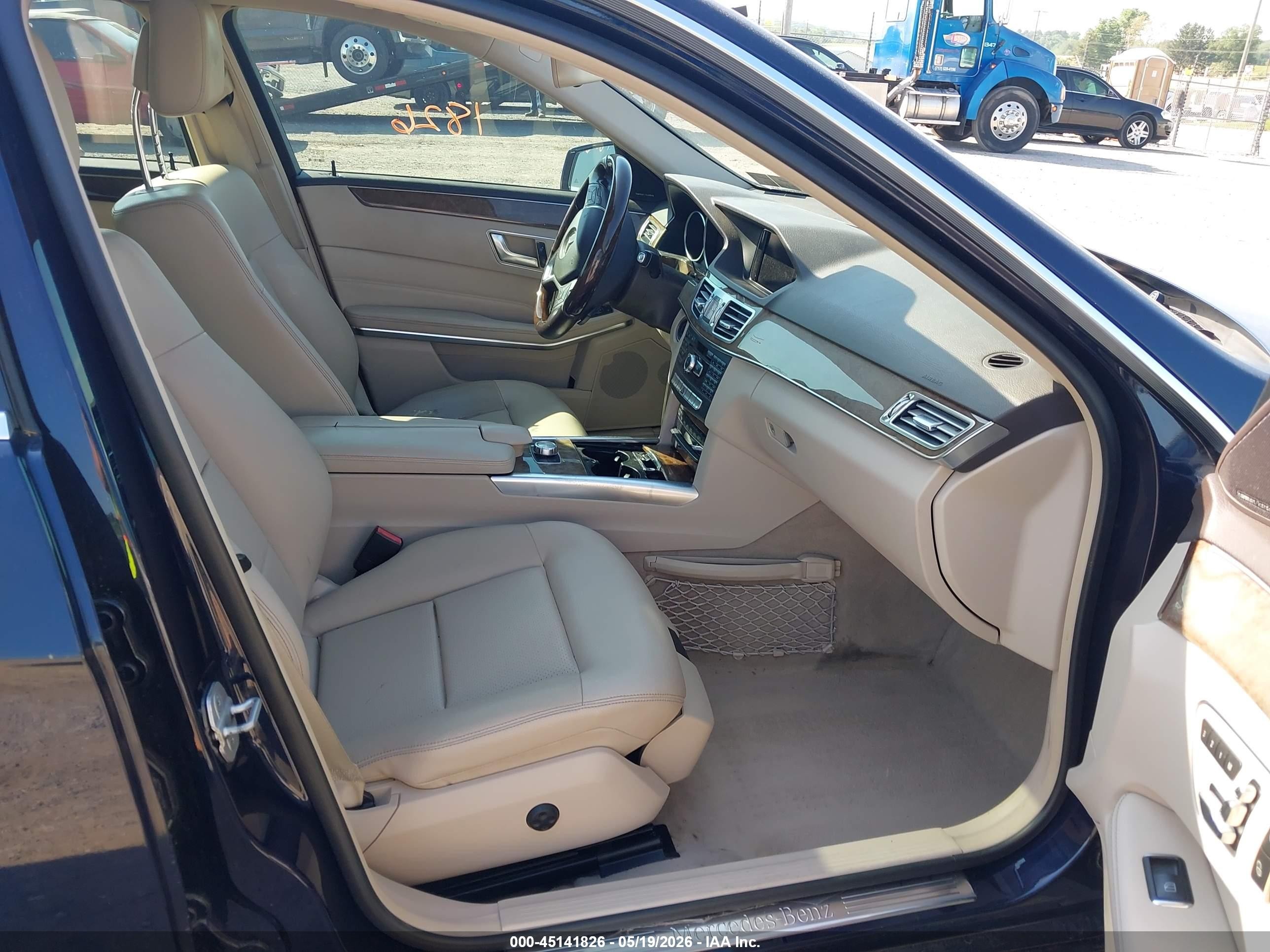 2014 Mercedes-benz E 350 4matic Blue vin: WDDHF8JB1EA879290