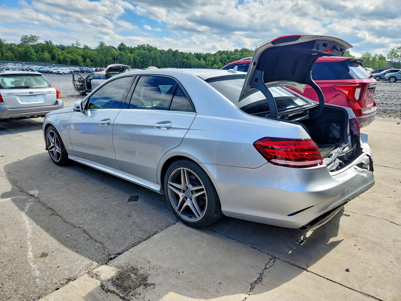 2014 Mercedes-benz E 350 4matic Серебряный vin: WDDHF8JB1EB055073