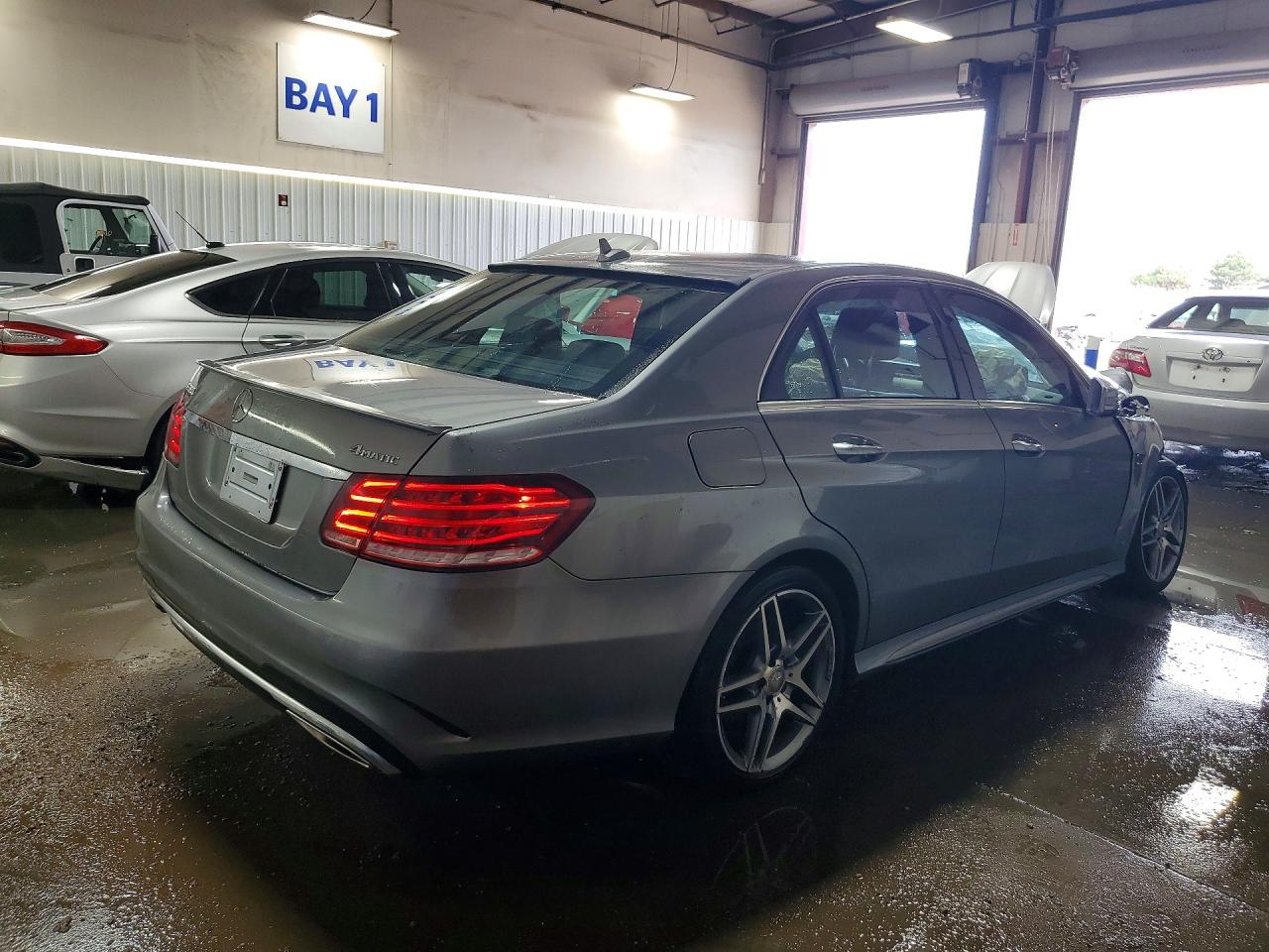 2015 Mercedes-benz E 350 4matic Silver vin: WDDHF8JB1FB124815