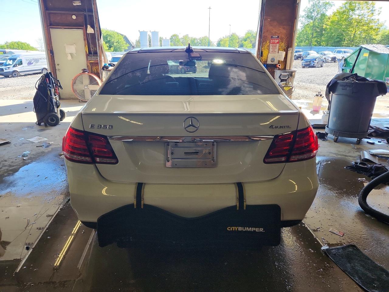 2015 Mercedes-benz E 350 4matic White vin: WDDHF8JB1FB126726