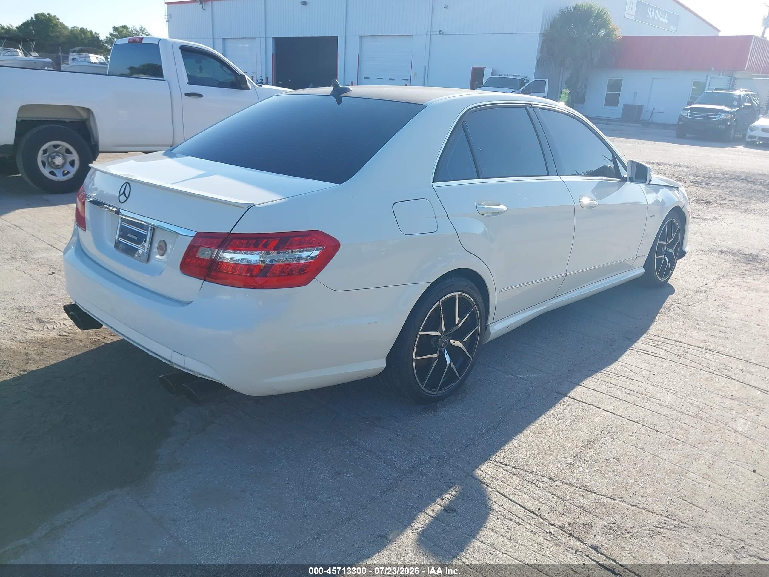 2012 Mercedes-benz E 350 4matic White vin: WDDHF8JB2CA522858