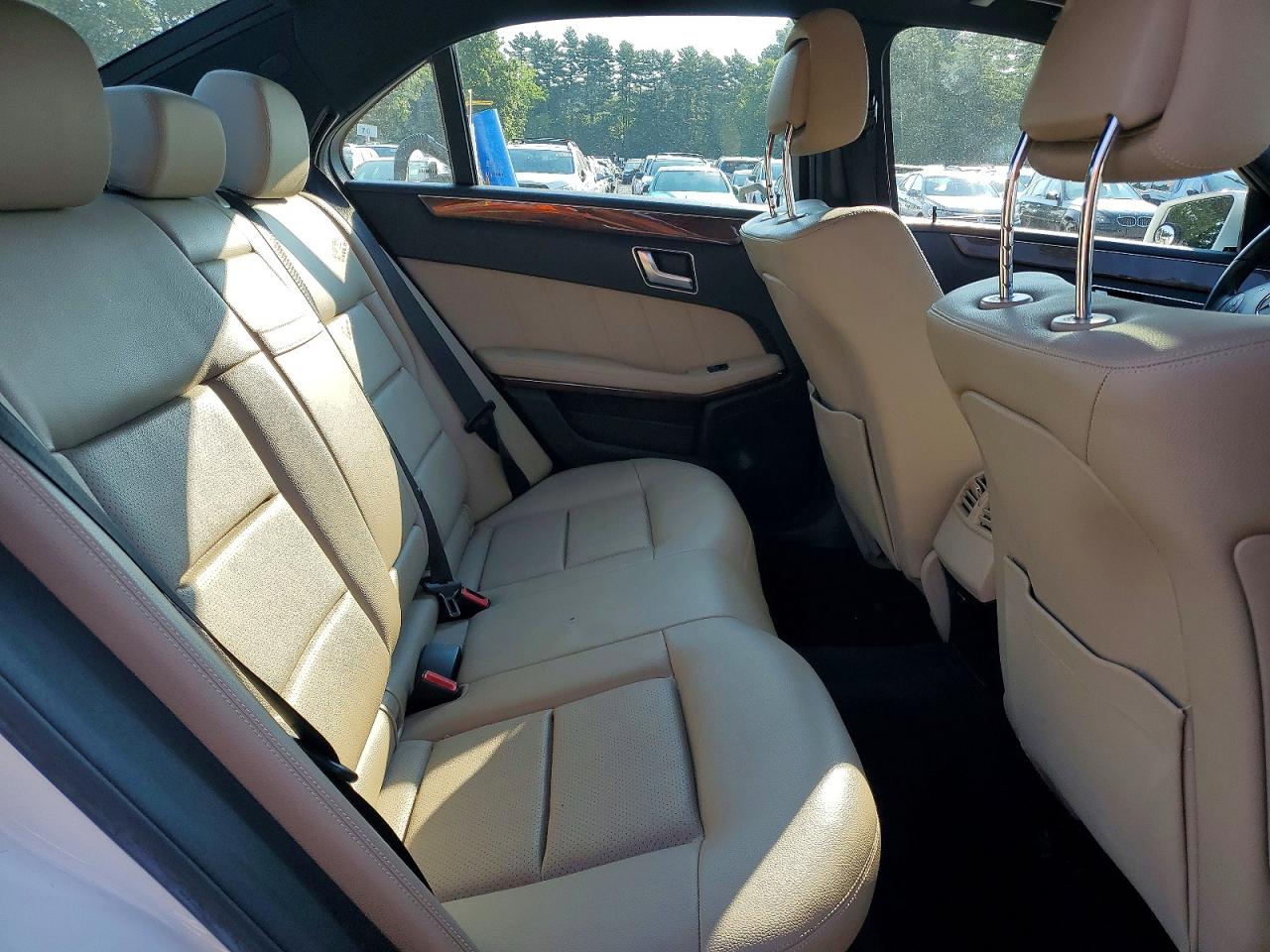 2012 Mercedes-benz E 350 4matic White vin: WDDHF8JB2CA564401