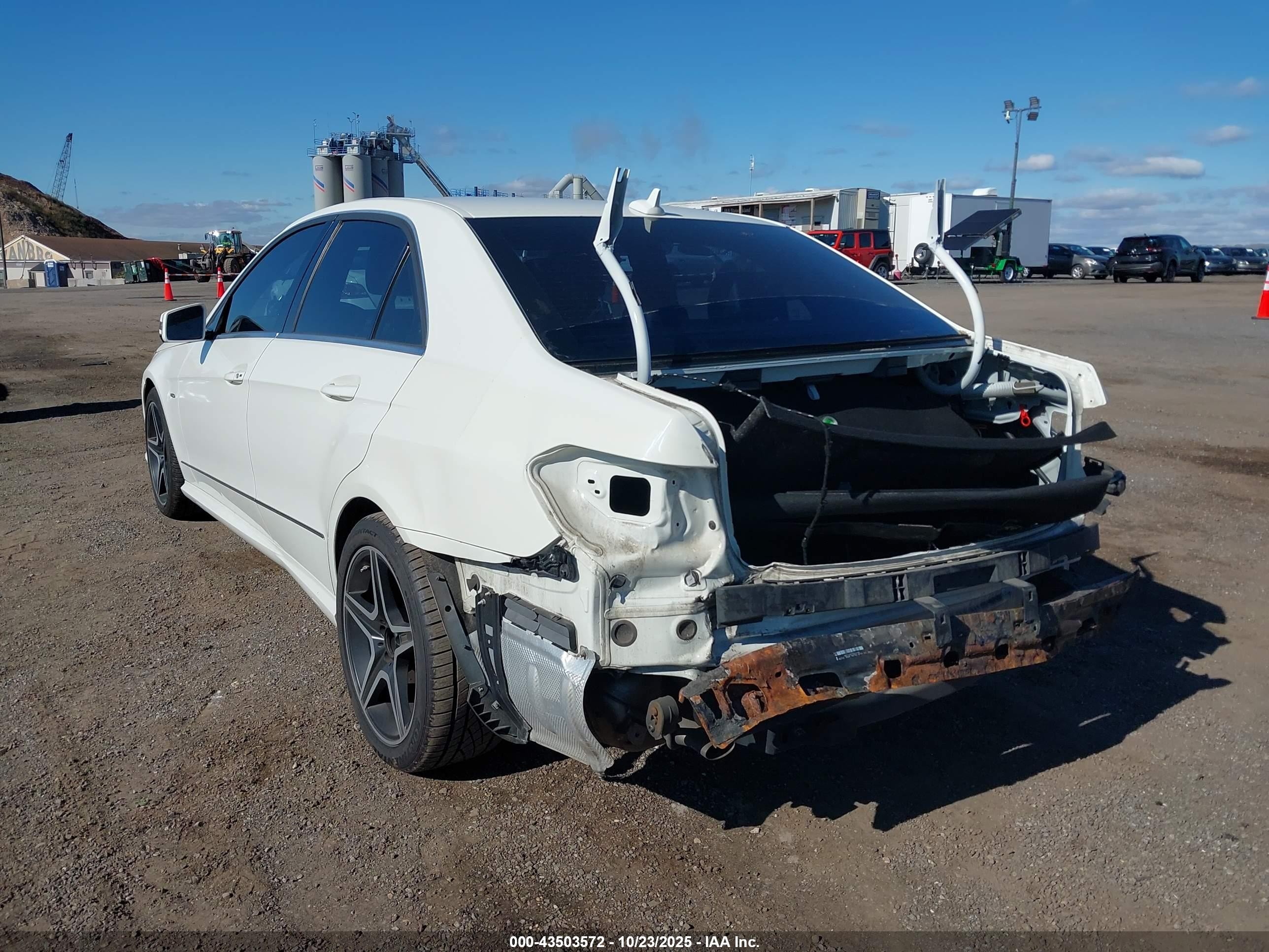 2012 Mercedes-benz E 350 4matic White vin: WDDHF8JB2CA607604