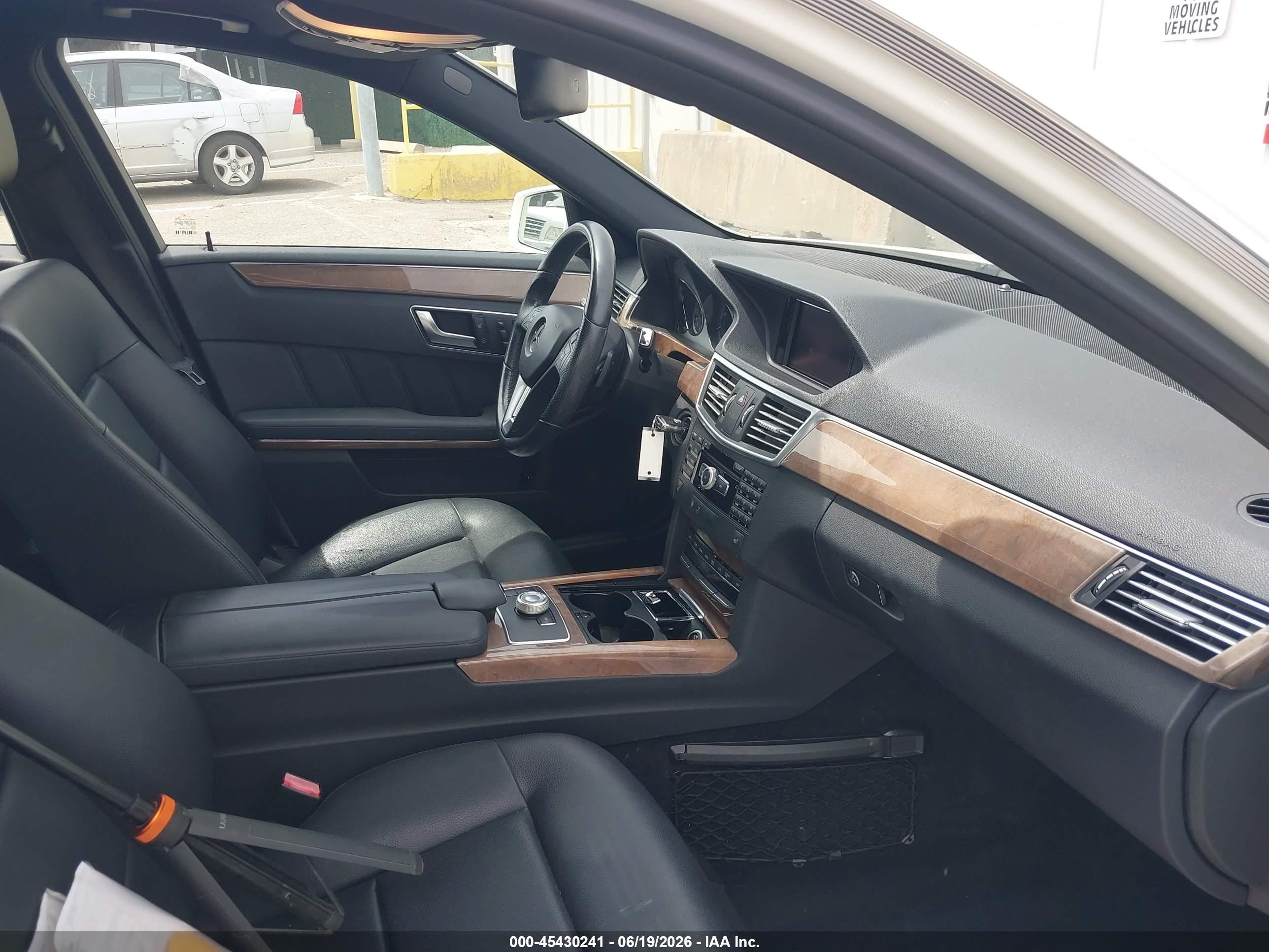 2012 Mercedes-benz E 350 4matic Белый vin: WDDHF8JB2CA619686