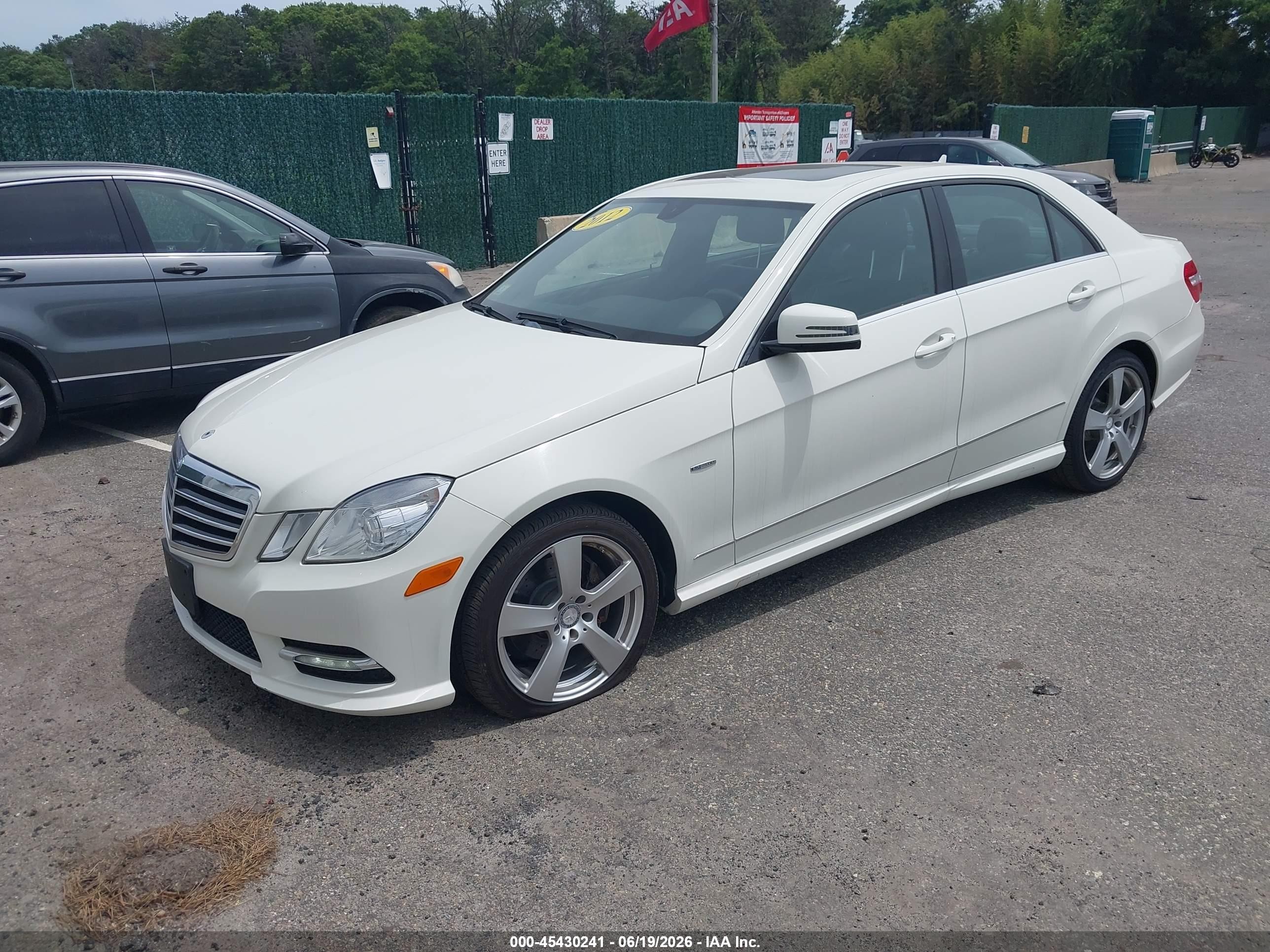 2012 Mercedes-benz E 350 4matic Белый vin: WDDHF8JB2CA619686