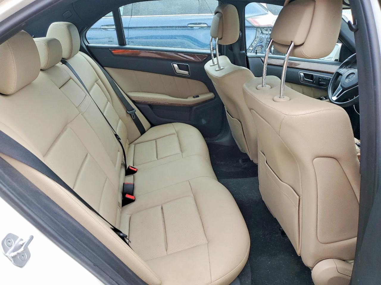 2012 Mercedes-benz E 350 4matic White vin: WDDHF8JB2CA638688