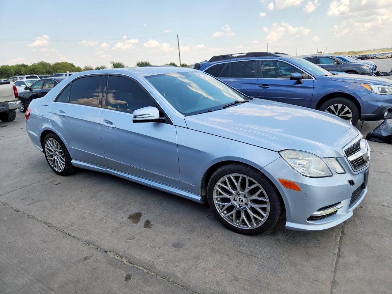 2013 Mercedes-benz E 350 4matic Blue vin: WDDHF8JB2DA687777