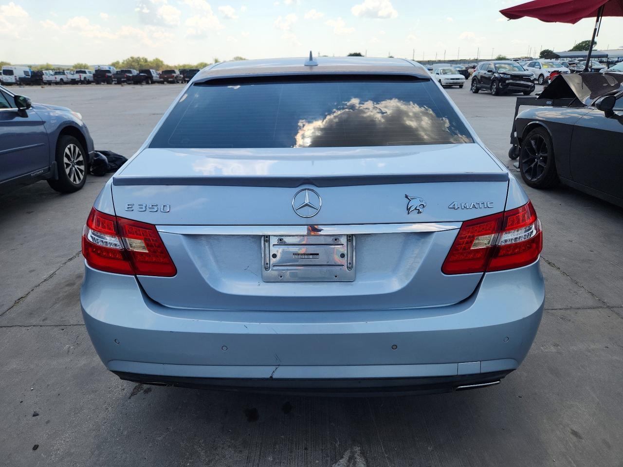 2013 Mercedes-benz E 350 4matic Blue vin: WDDHF8JB2DA687777