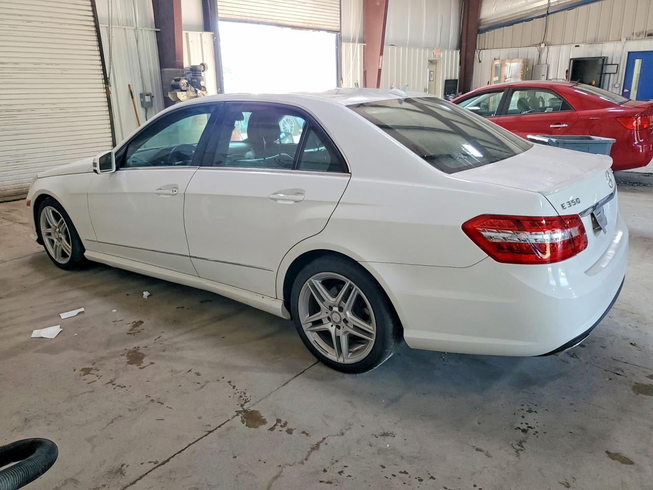 2013 Mercedes-benz E 350 4matic White vin: WDDHF8JB2DA689304