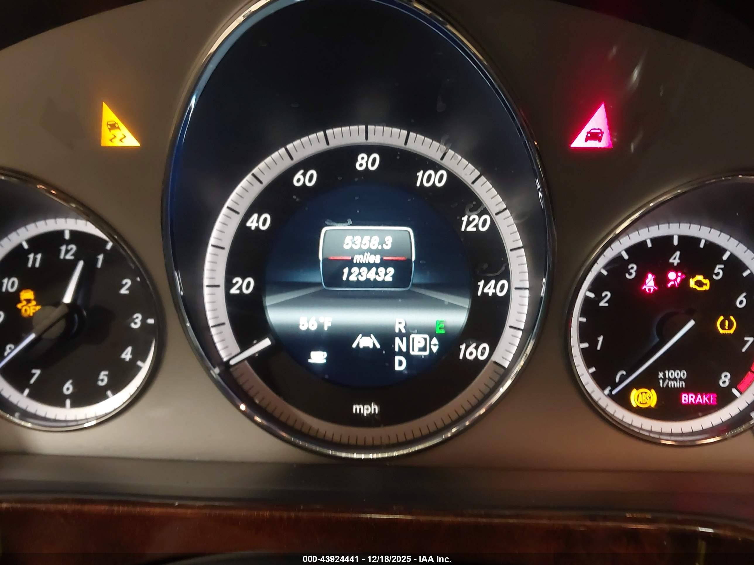 2013 Mercedes-benz E 350 4matic Brown vin: WDDHF8JB2DA738999