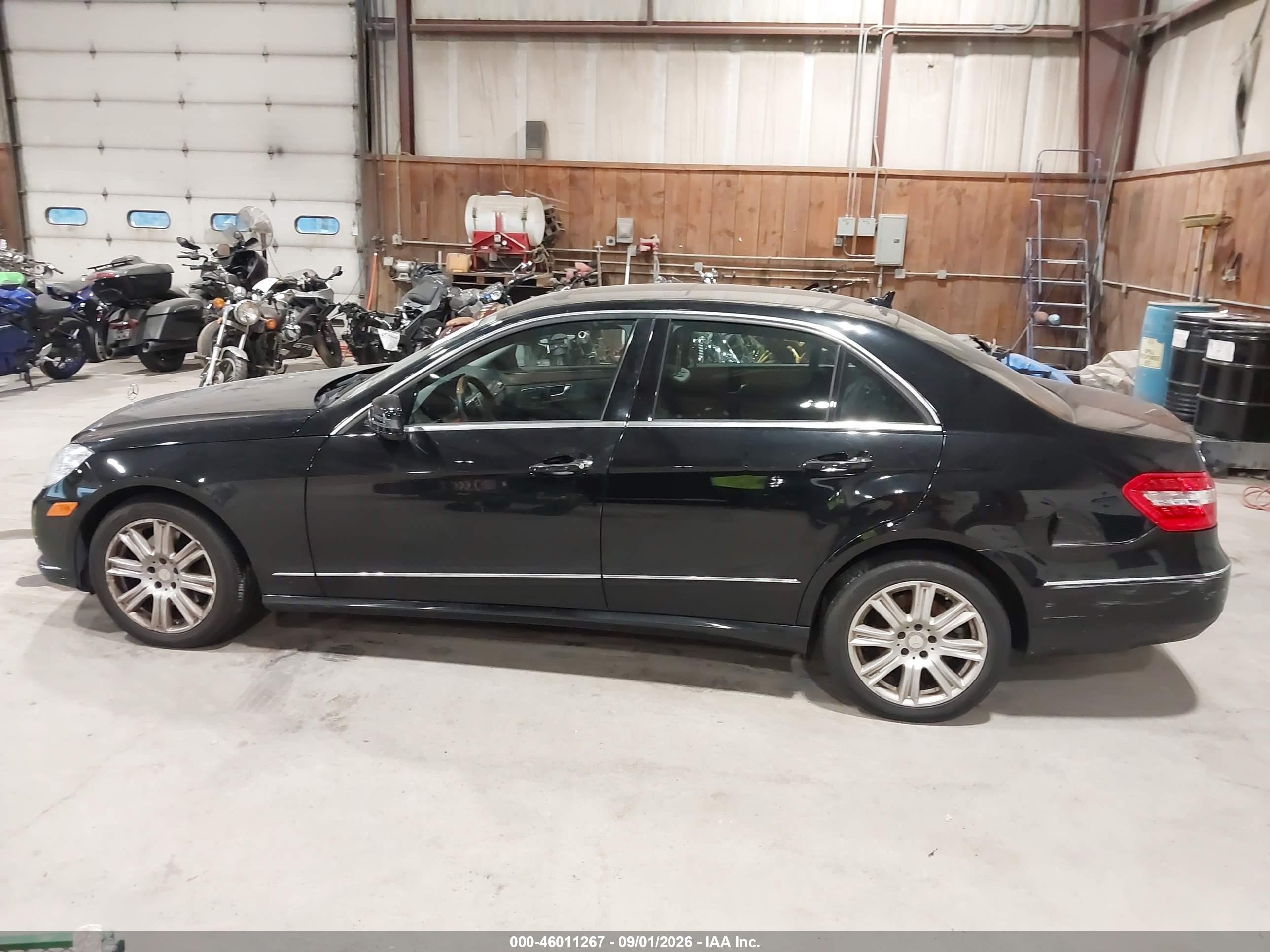 2013 Mercedes-benz E 350 4matic Черный vin: WDDHF8JB2DA739523