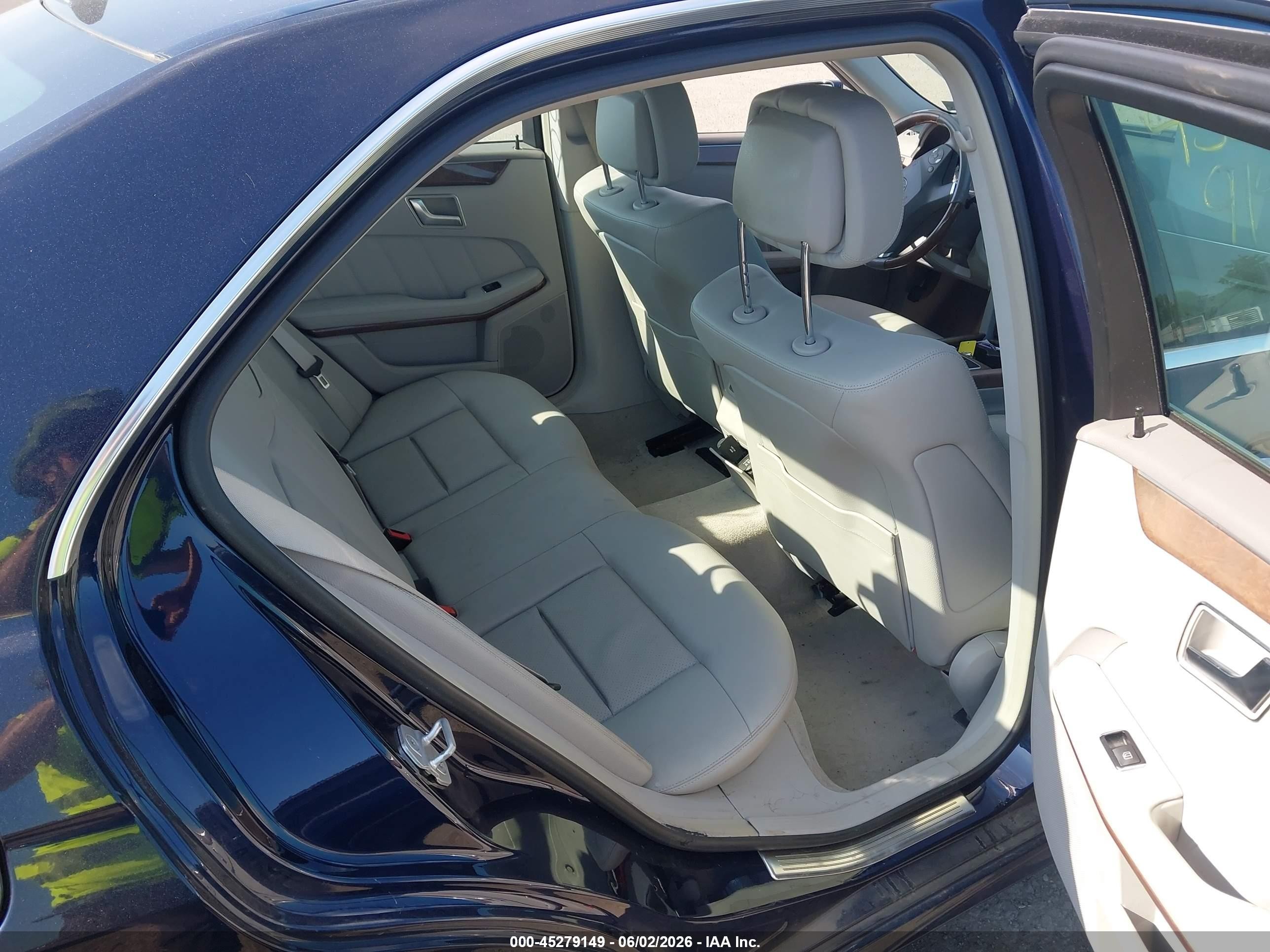 2013 Mercedes-benz E 350 4matic Синий vin: WDDHF8JB2DA743118