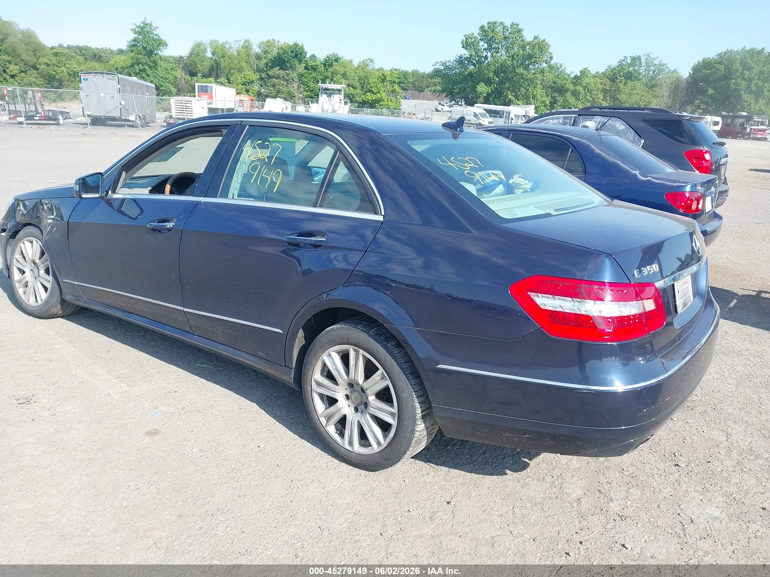 2013 Mercedes-benz E 350 4matic Синий vin: WDDHF8JB2DA743118