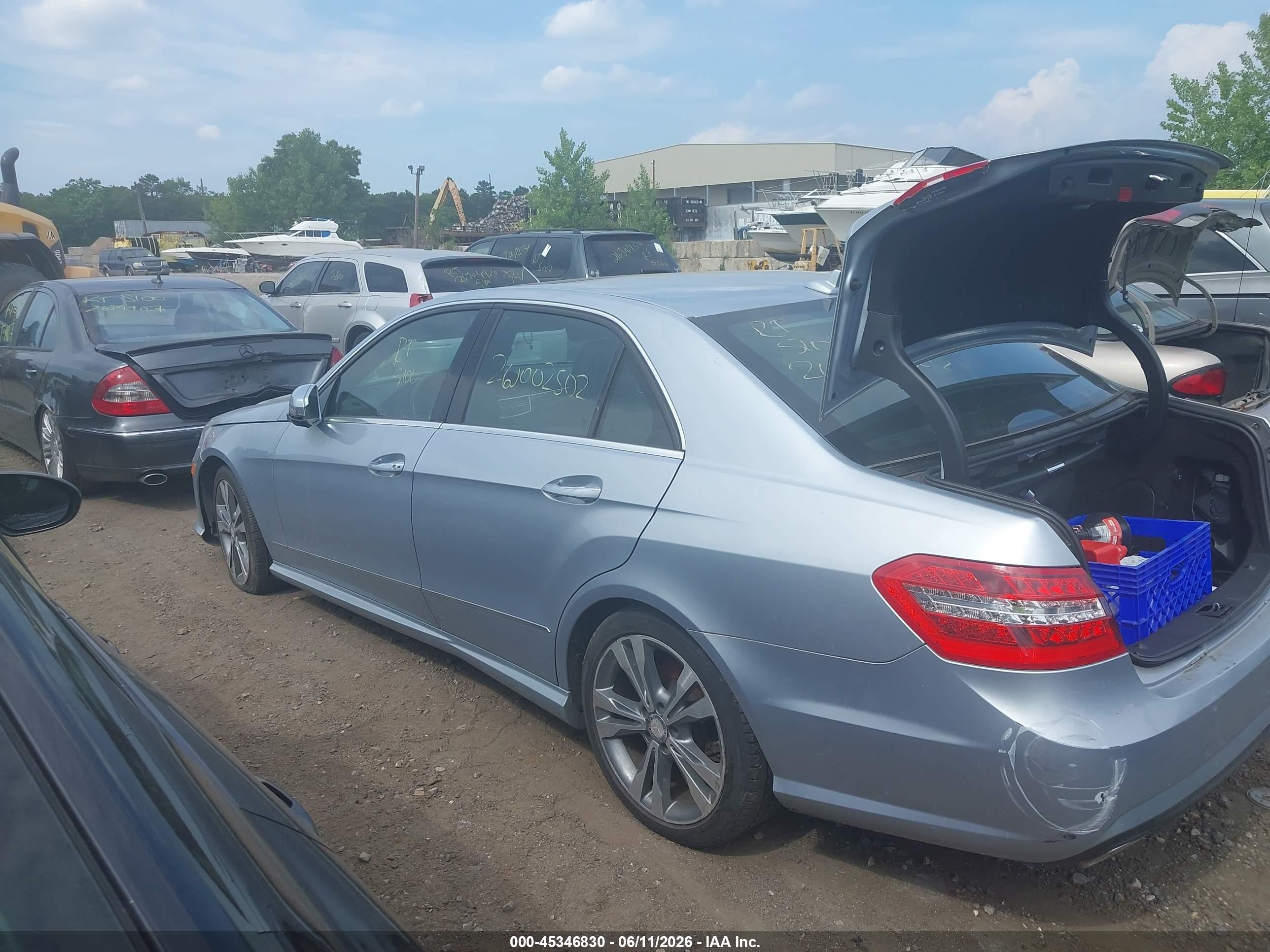 2013 Mercedes-benz E 350 4matic Silver vin: WDDHF8JB2DA744382