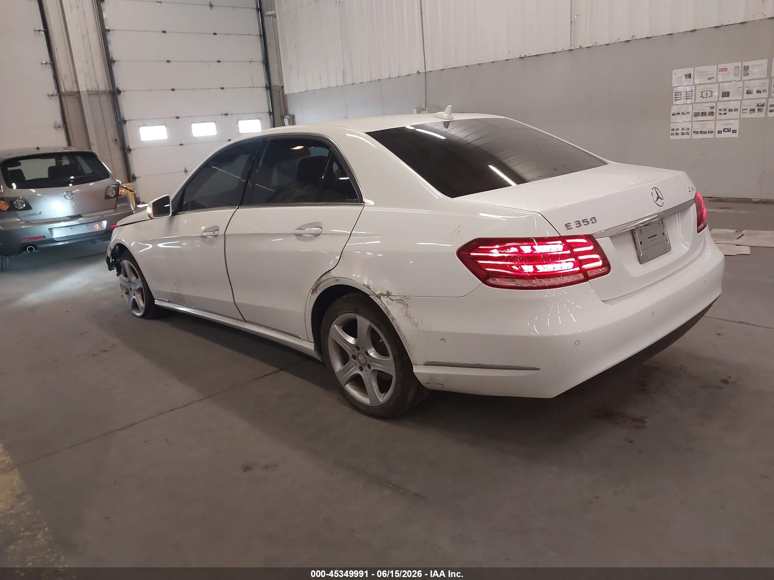 2014 Mercedes-benz E 350 4matic White vin: WDDHF8JB2EA838411