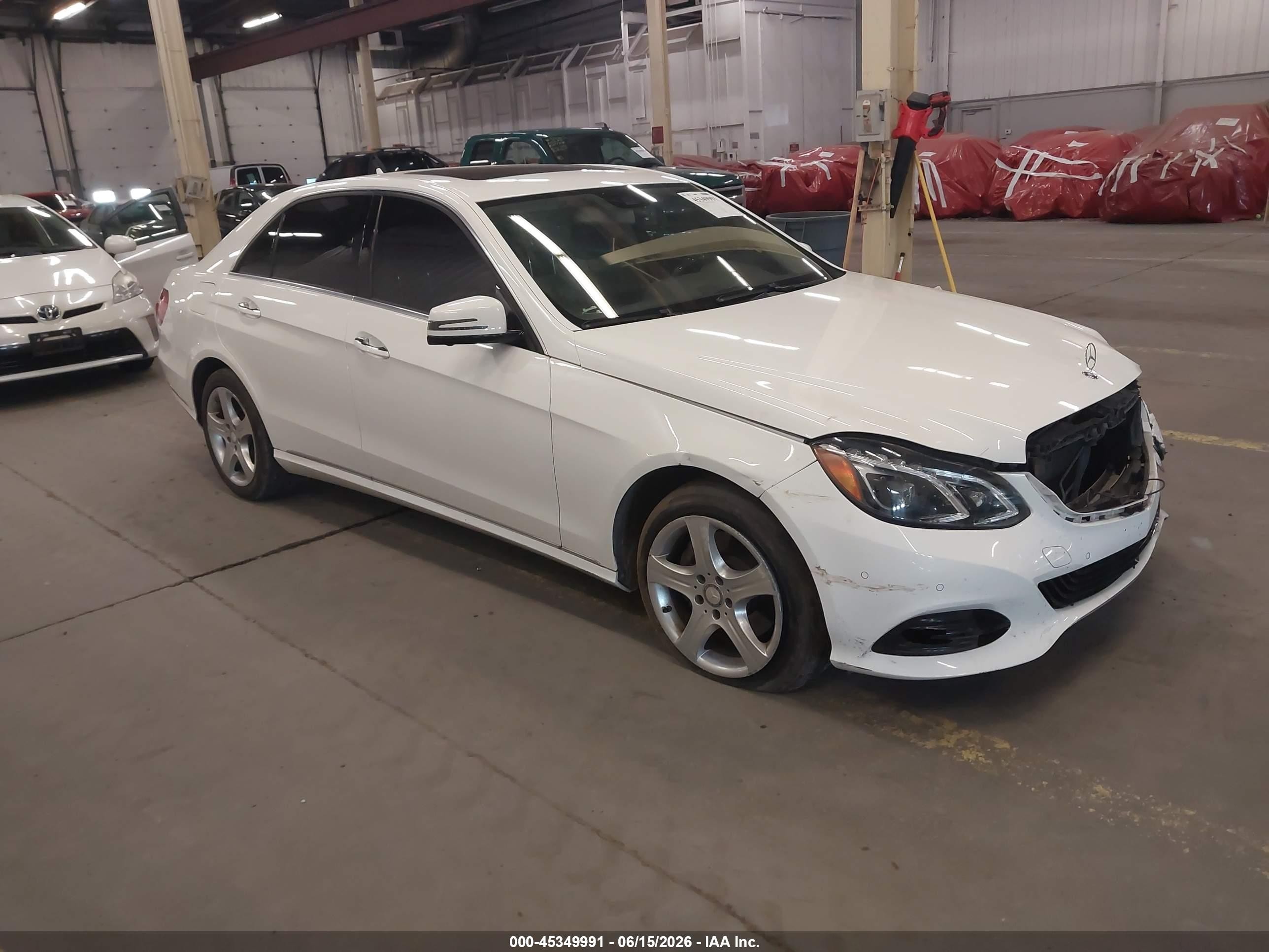 2014 Mercedes-benz E 350 4matic White vin: WDDHF8JB2EA838411