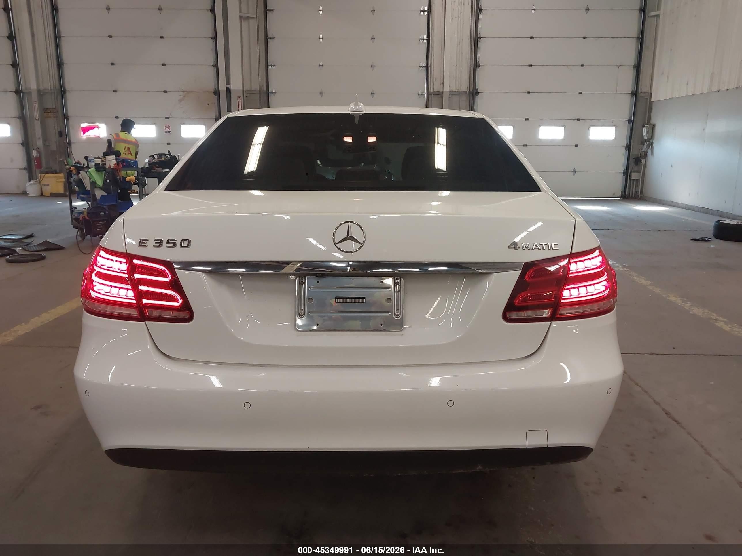 2014 Mercedes-benz E 350 4matic White vin: WDDHF8JB2EA838411