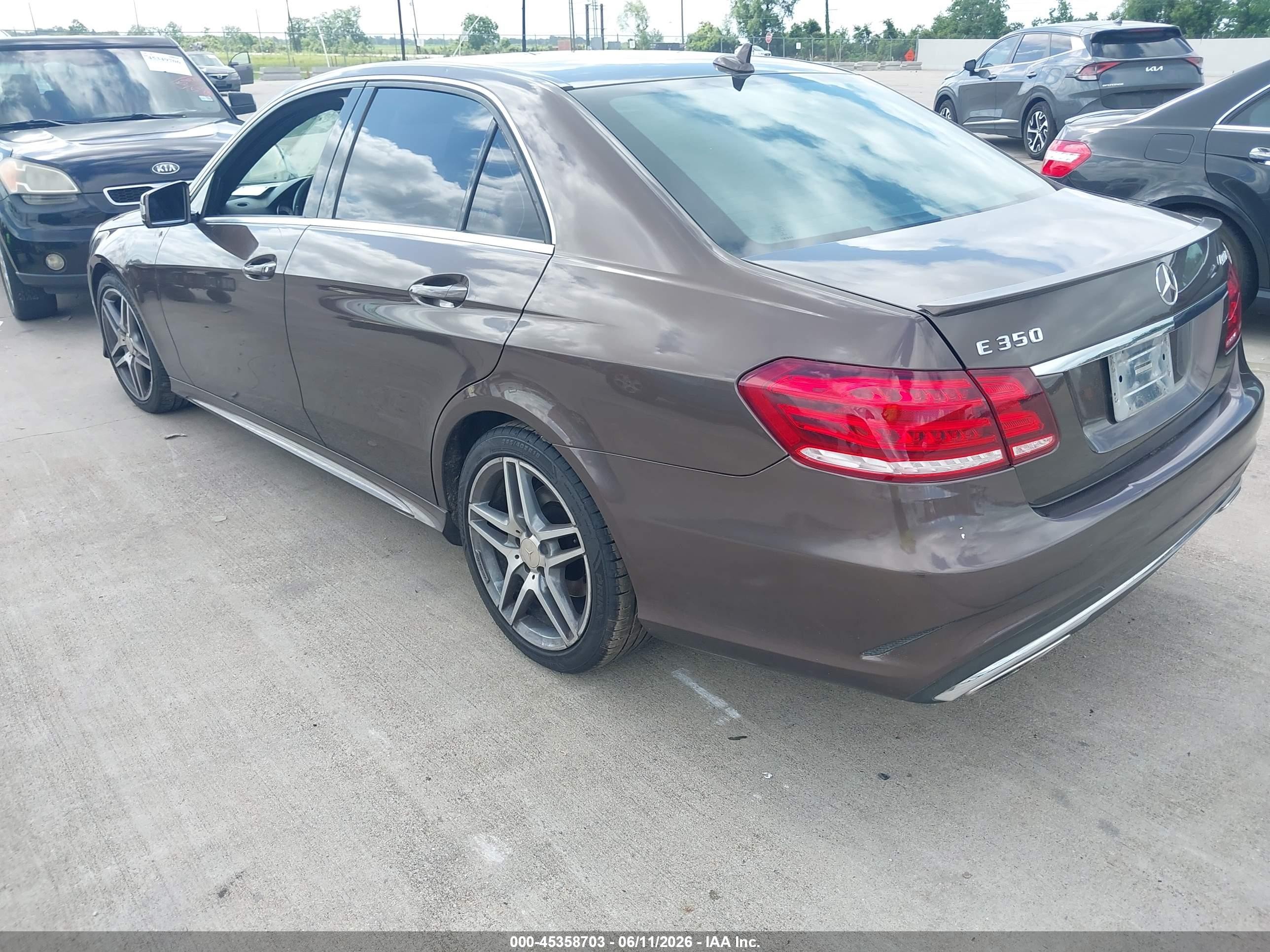 2014 Mercedes-benz E 350 4matic Коричневый vin: WDDHF8JB2EA975168