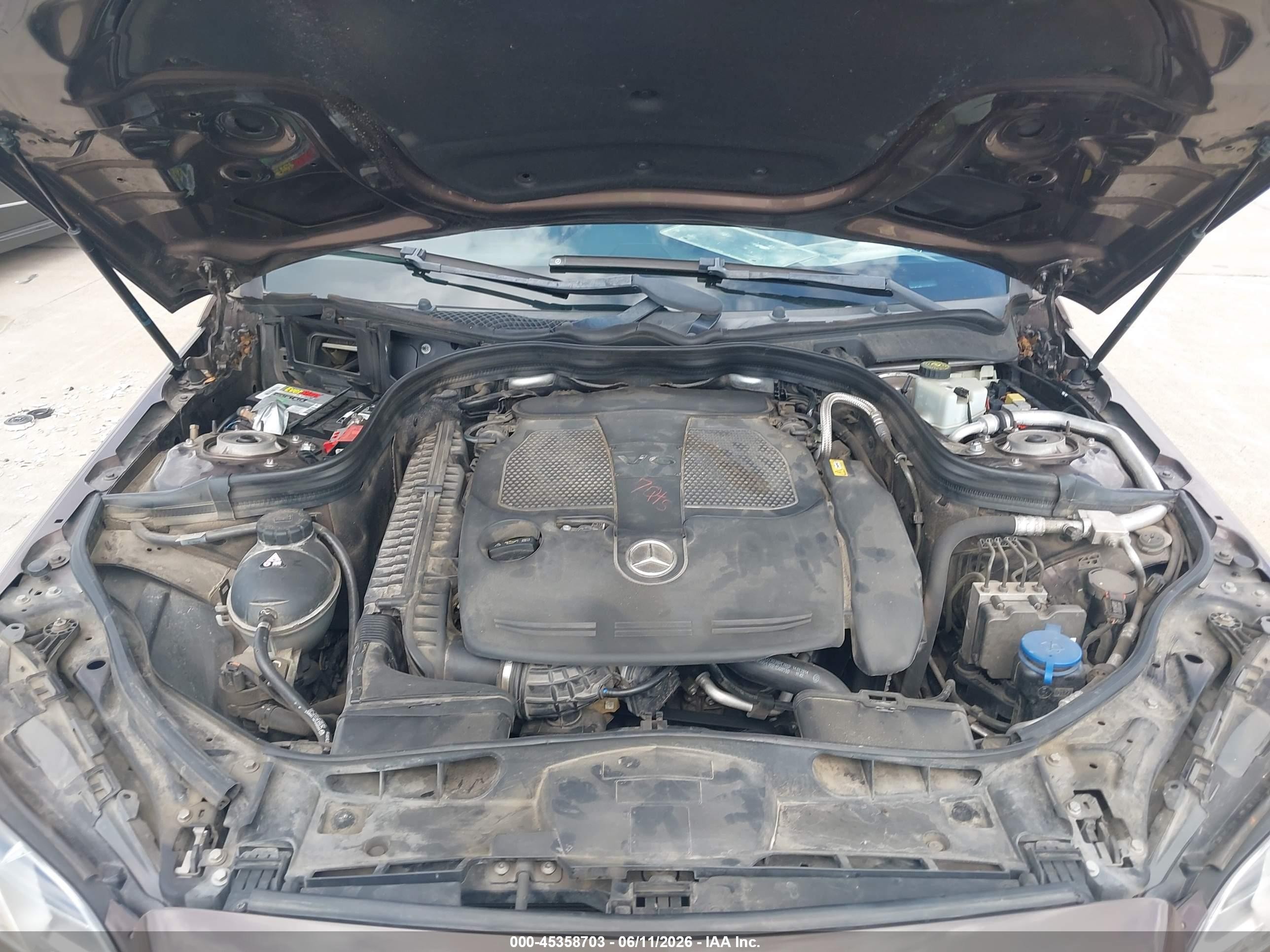 2014 Mercedes-benz E 350 4matic Коричневый vin: WDDHF8JB2EA975168