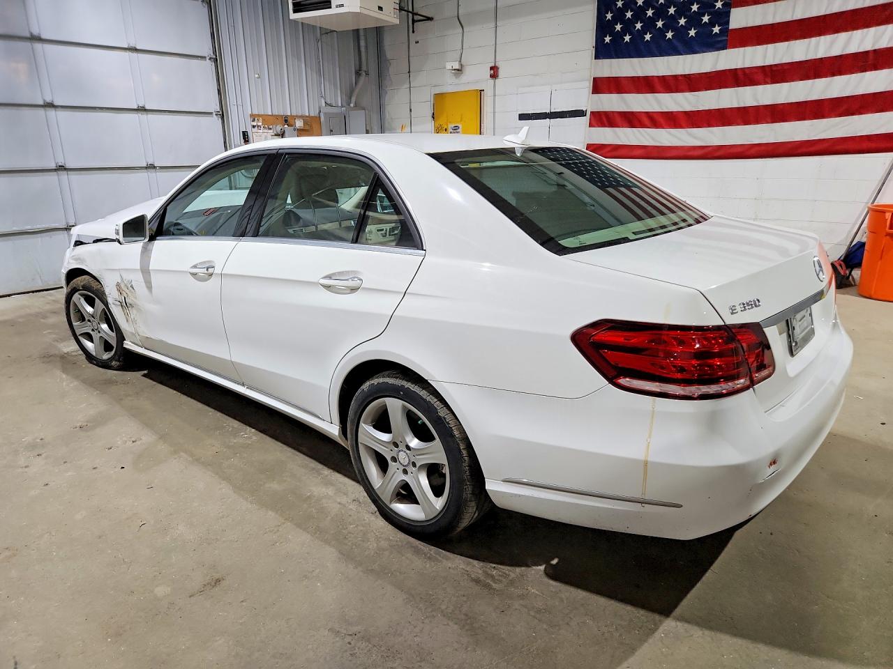 2014 Mercedes-benz E 350 4matic White vin: WDDHF8JB2EB039111