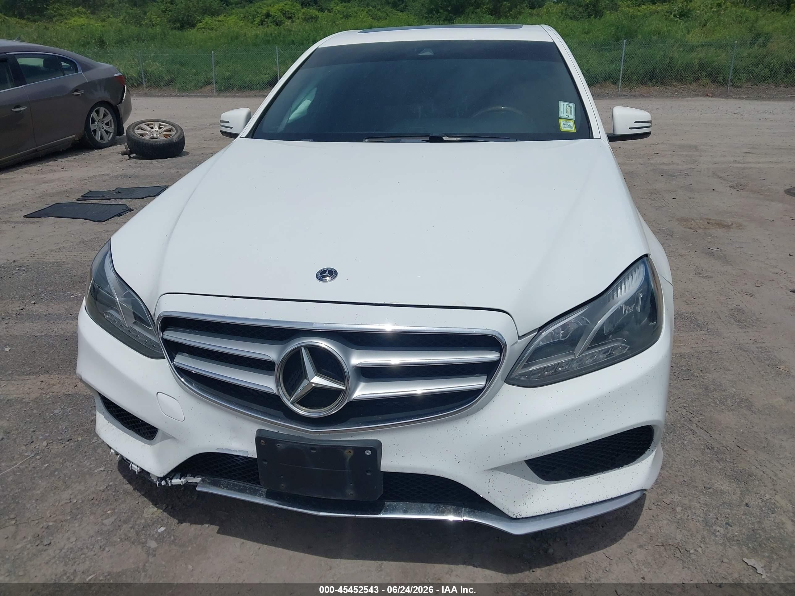2015 Mercedes-benz E 350 4matic White vin: WDDHF8JB2FB165373