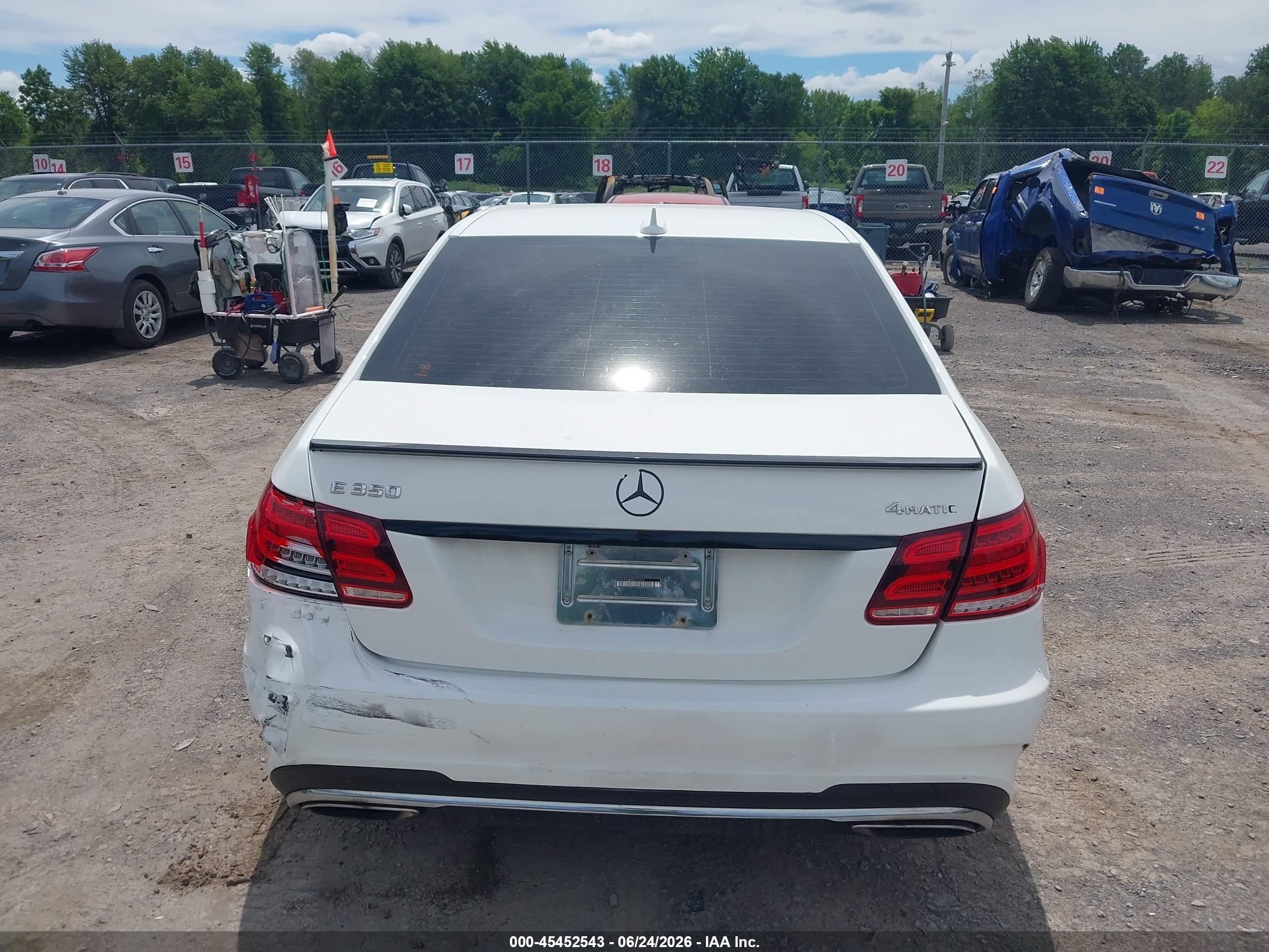 2015 Mercedes-benz E 350 4matic White vin: WDDHF8JB2FB165373