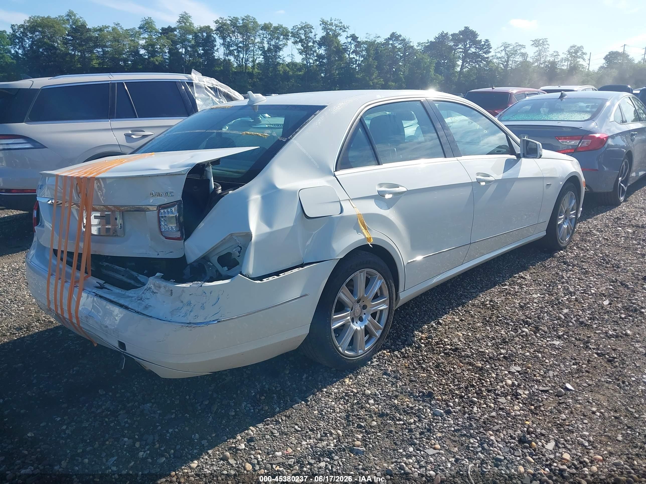 2012 Mercedes-benz E 350 4matic White vin: WDDHF8JB3CA658092