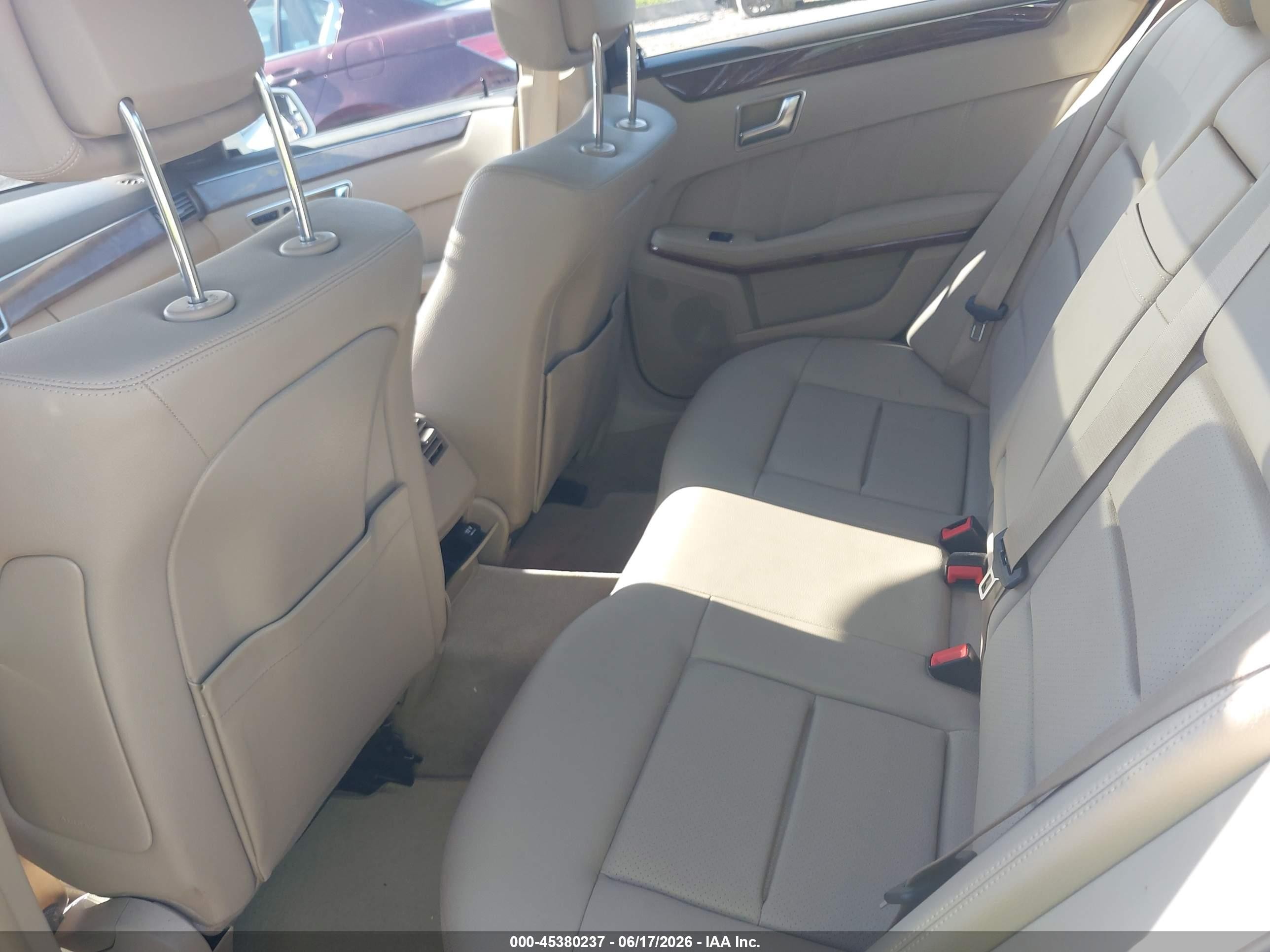 2012 Mercedes-benz E 350 4matic White vin: WDDHF8JB3CA658092