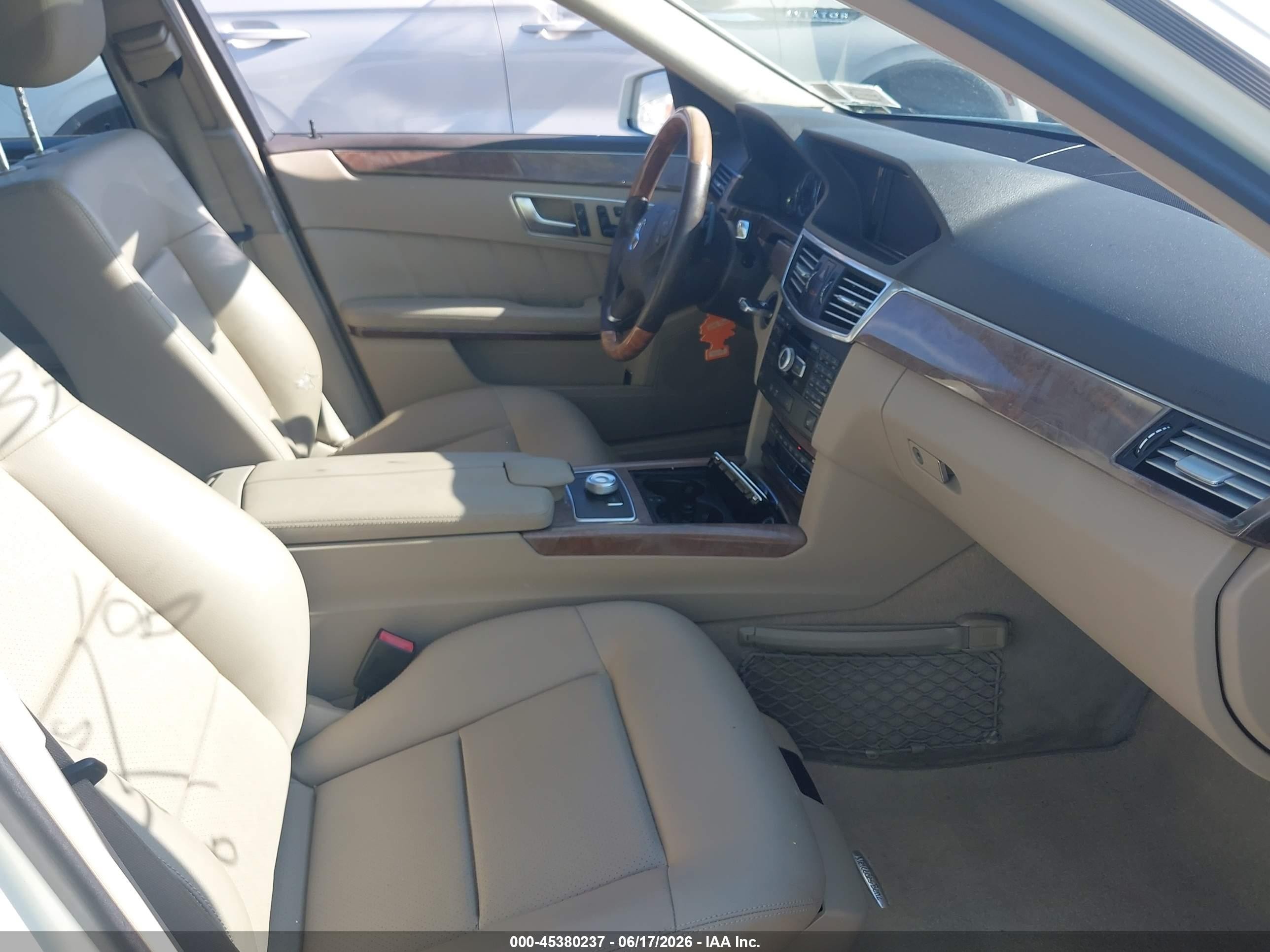 2012 Mercedes-benz E 350 4matic White vin: WDDHF8JB3CA658092