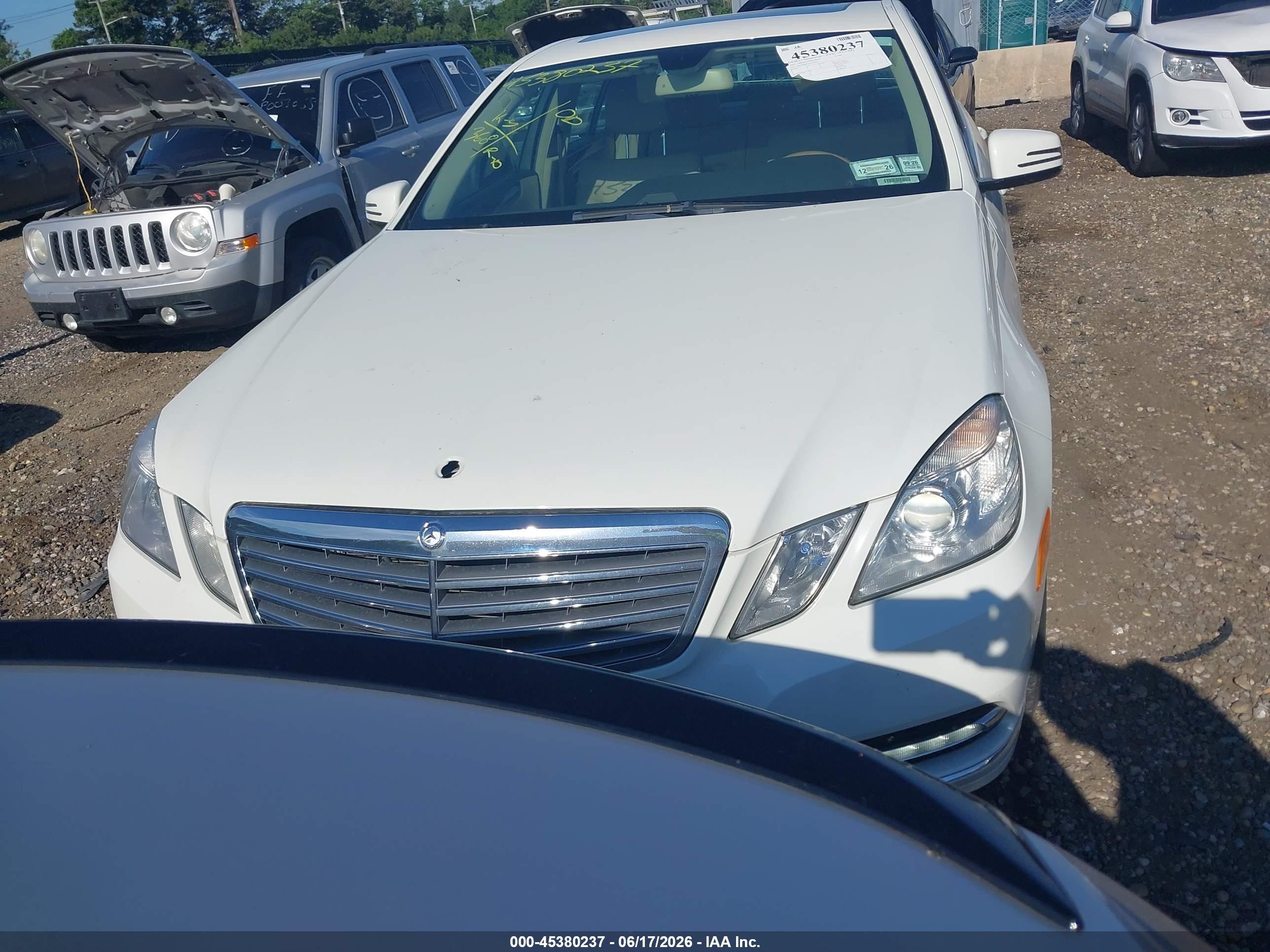 2012 Mercedes-benz E 350 4matic White vin: WDDHF8JB3CA658092