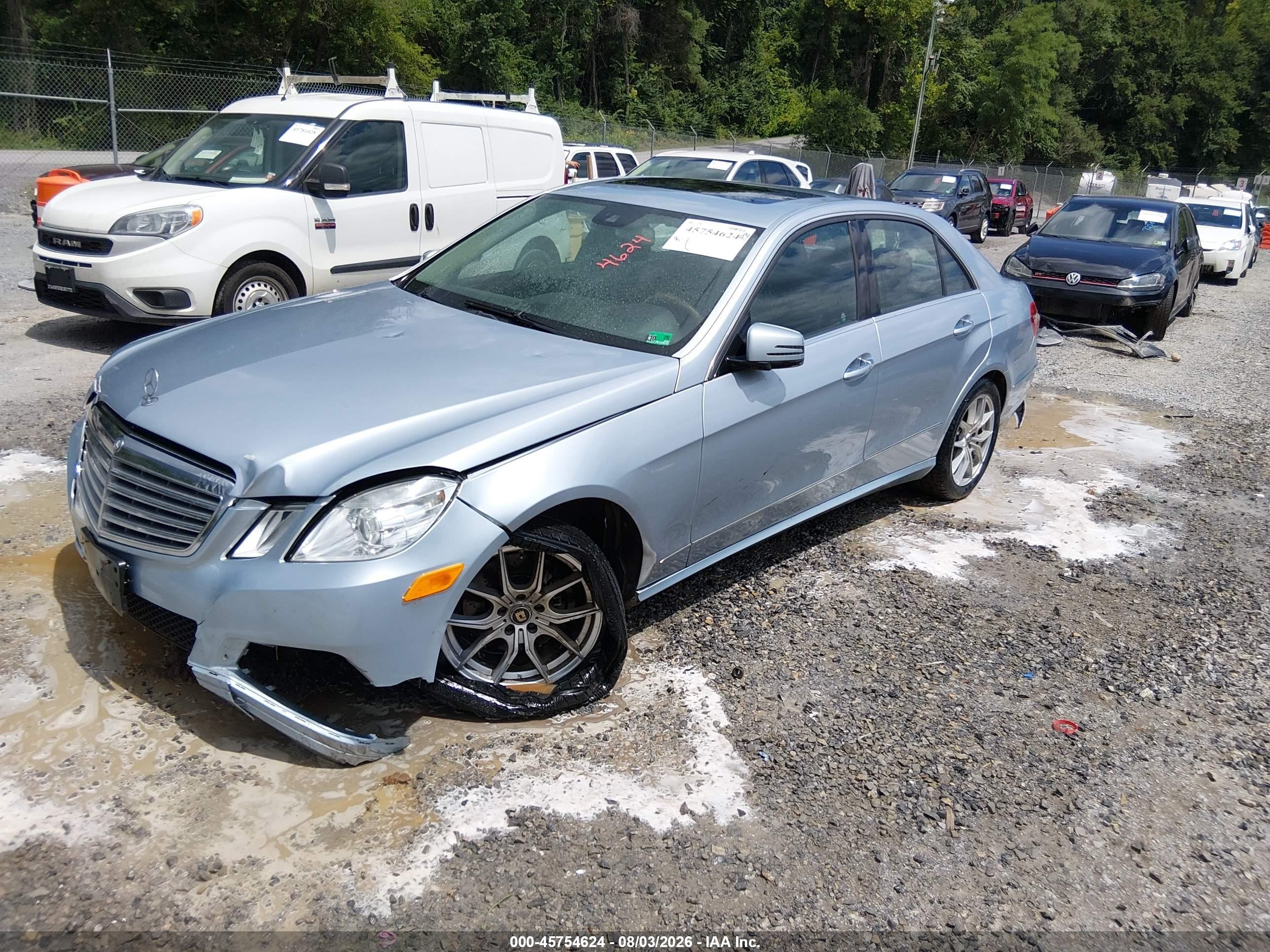 2013 Mercedes-benz E 350 4matic Light Blue vin: WDDHF8JB3DA718387