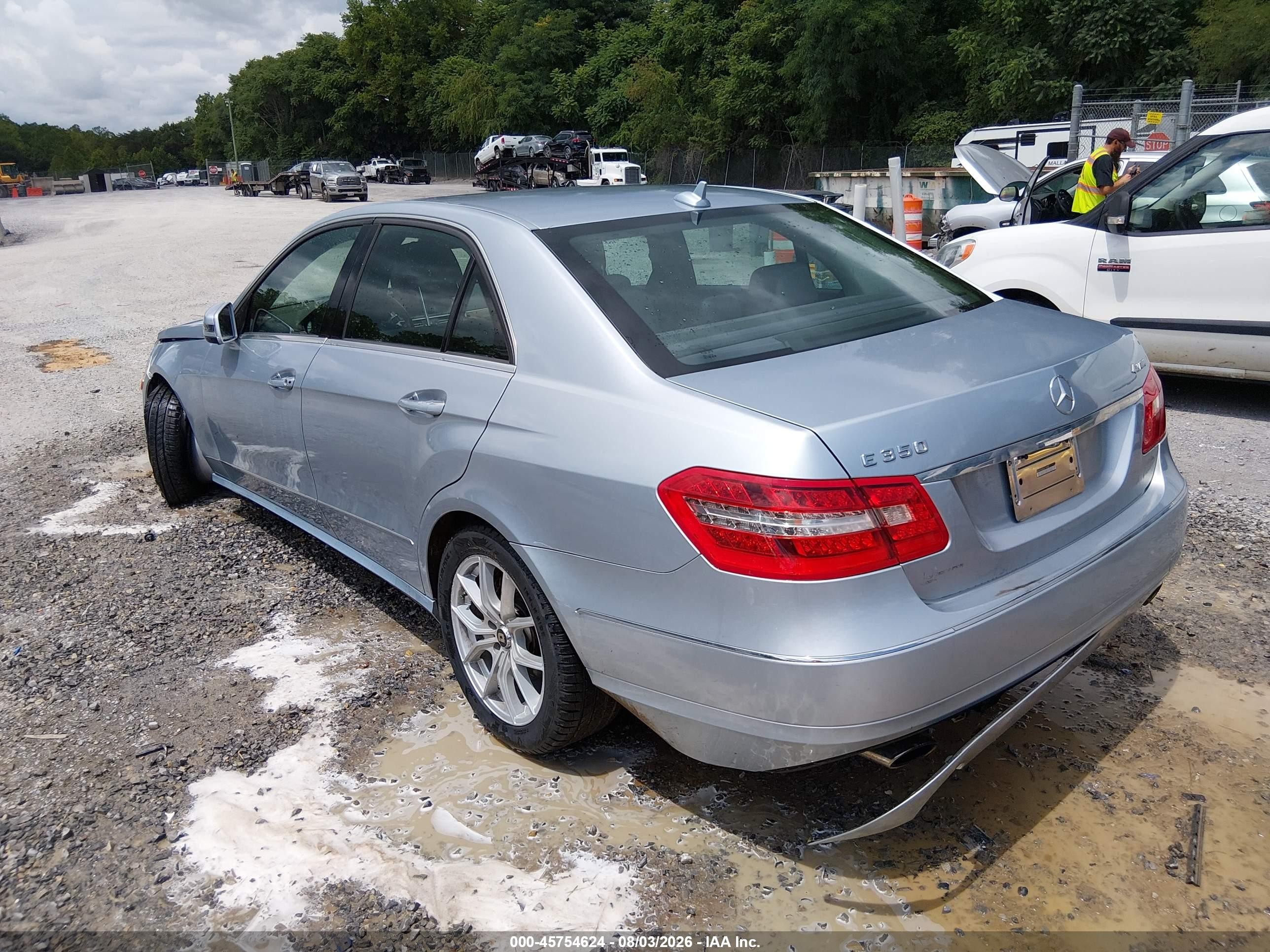 2013 Mercedes-benz E 350 4matic Light Blue vin: WDDHF8JB3DA718387