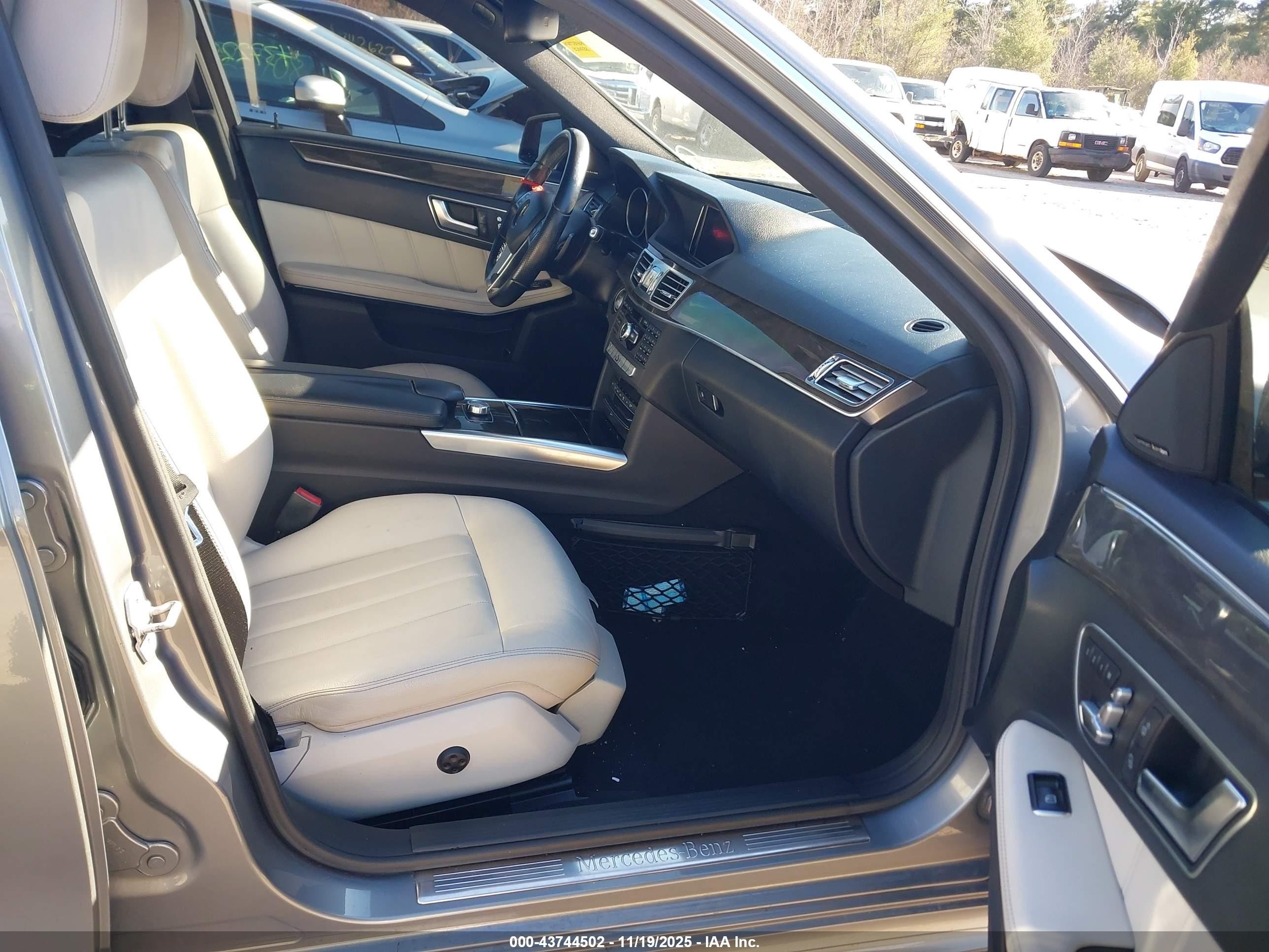 2014 Mercedes-benz E 350 4matic Gray vin: WDDHF8JB3EA859199