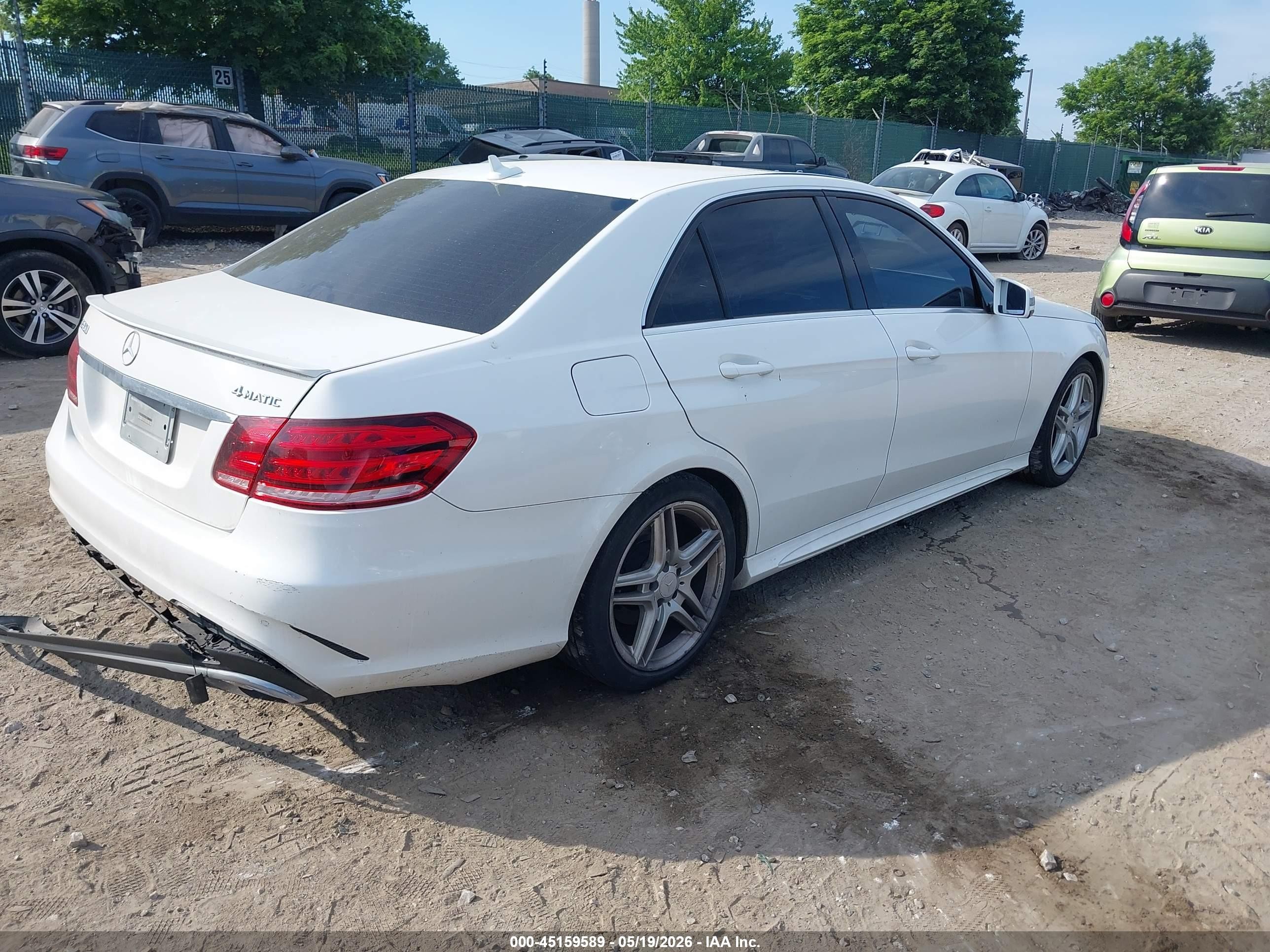 2014 Mercedes-benz E 350 4matic White vin: WDDHF8JB3EA895748