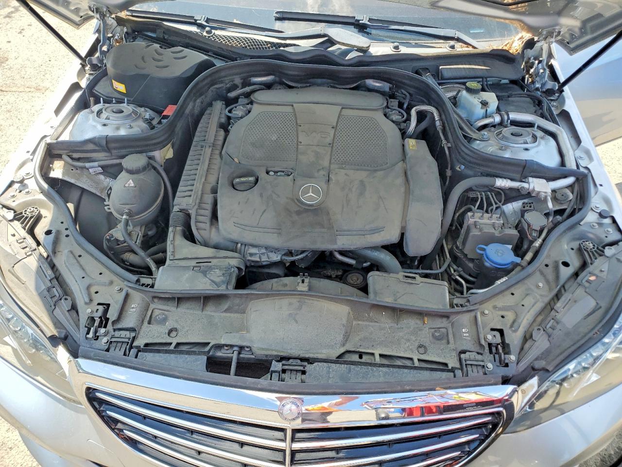 2014 Mercedes-benz E 350 4matic Silver vin: WDDHF8JB3EA972487