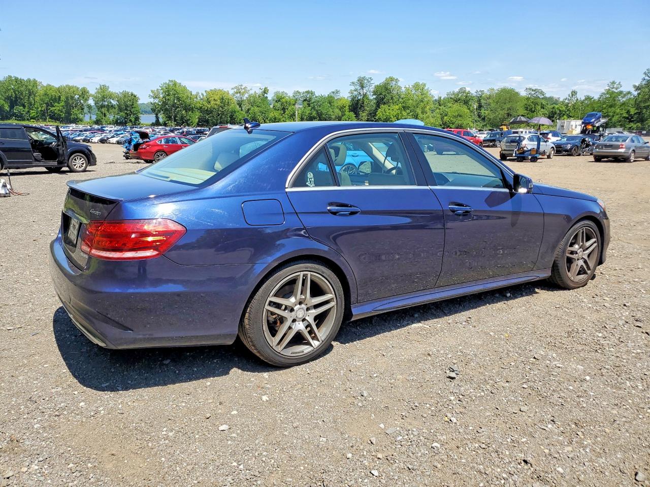 2015 Mercedes-benz E 350 4matic Blue vin: WDDHF8JB3FB112892