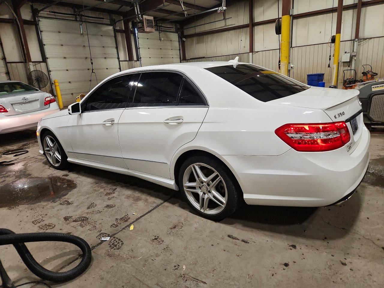2013 Mercedes-benz E 350 4matic White vin: WDDHF8JB4DA662976