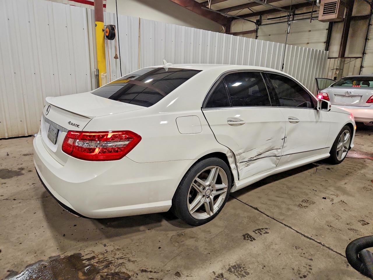 2013 Mercedes-benz E 350 4matic White vin: WDDHF8JB4DA662976