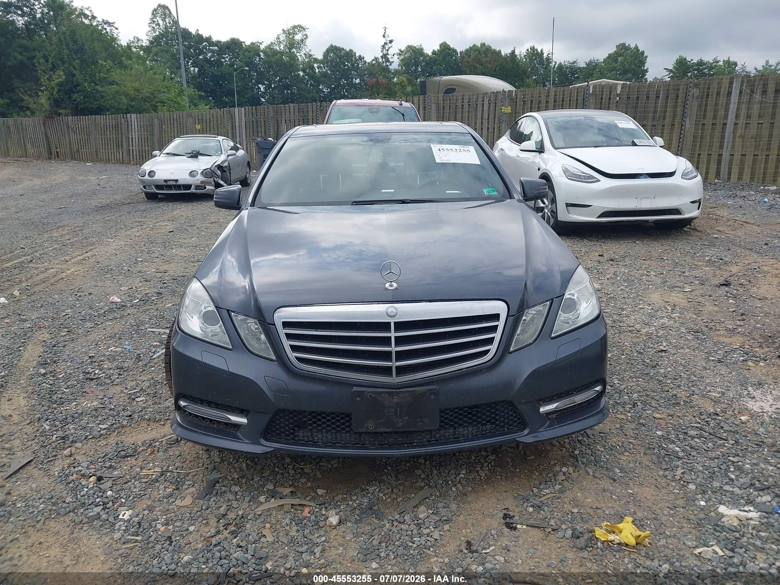 2013 Mercedes-benz E 350 4matic Gray vin: WDDHF8JB4DA687165