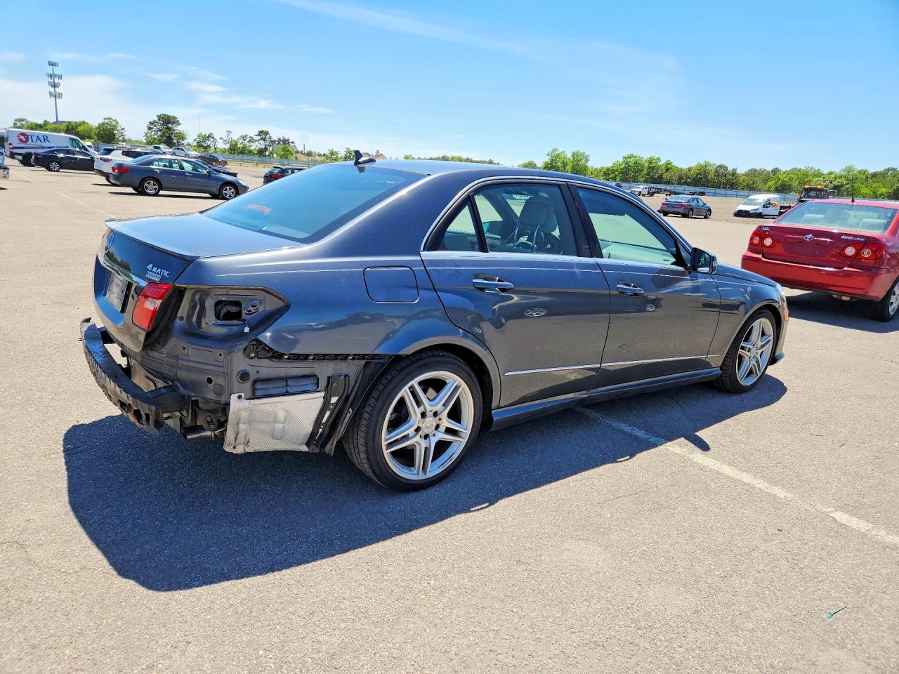 2013 Mercedes-benz E 350 4matic Blue vin: WDDHF8JB4DA698022