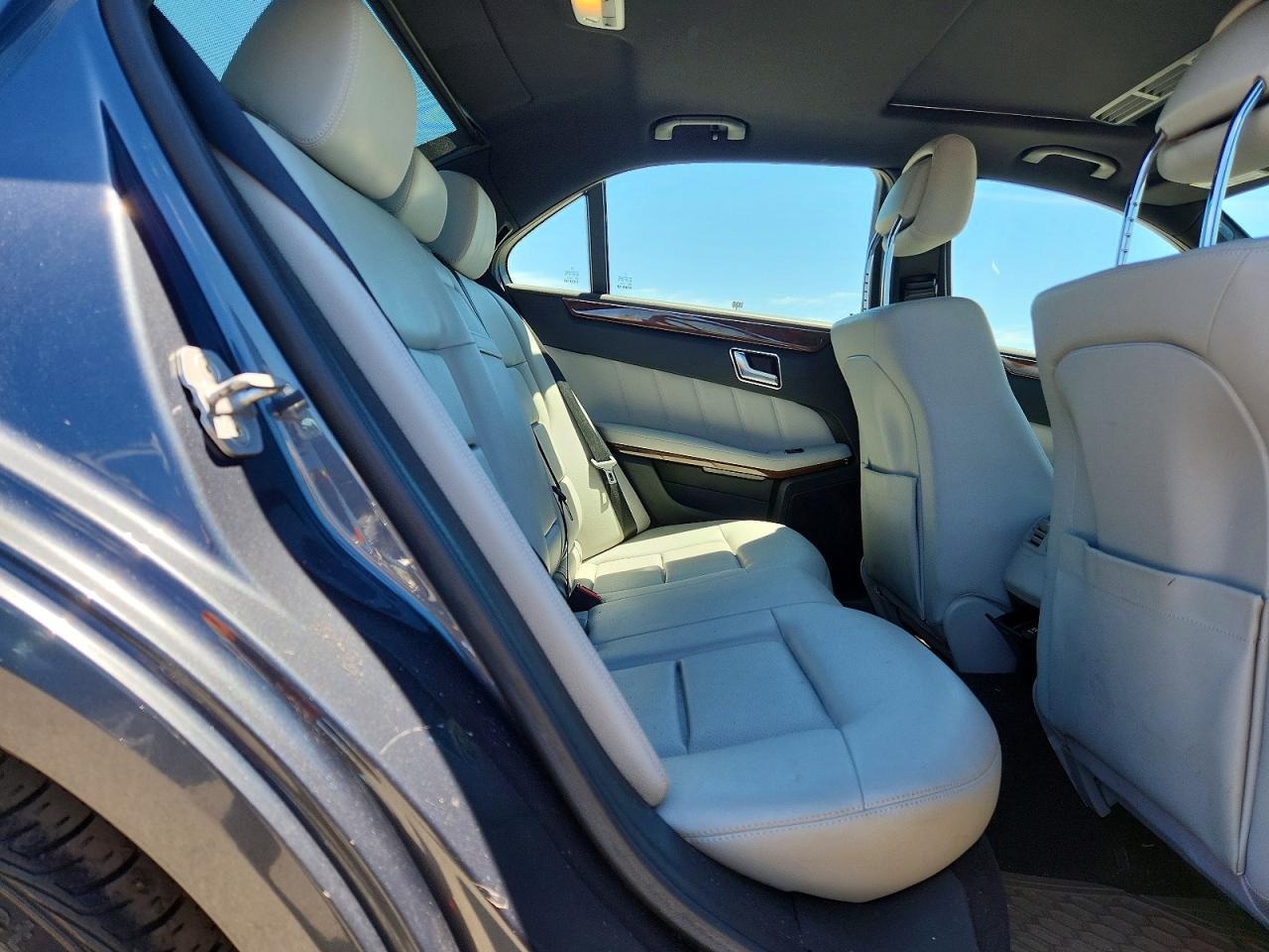 2013 Mercedes-benz E 350 4matic Blue vin: WDDHF8JB4DA698022