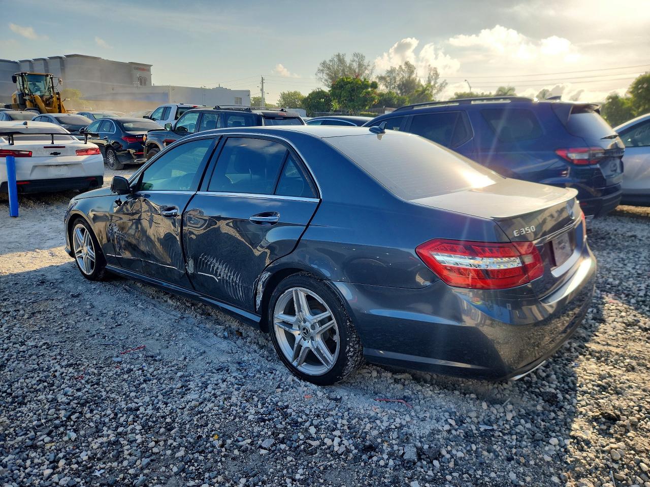 2013 Mercedes-benz E 350 4matic Серый vin: WDDHF8JB4DA741323
