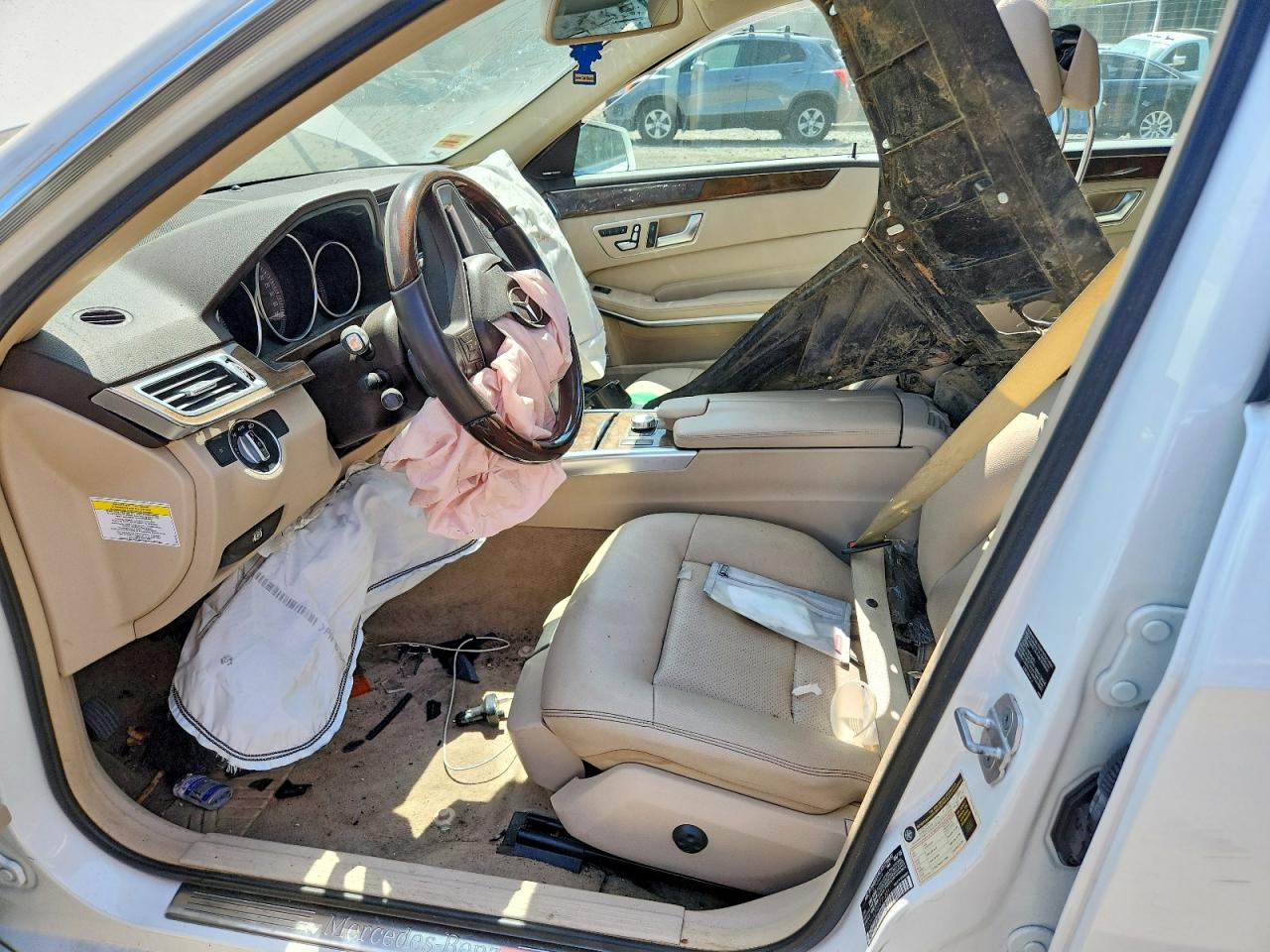 2014 Mercedes-benz E 350 4matic White vin: WDDHF8JB4EA776221