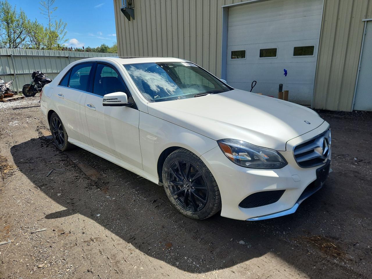 2014 Mercedes-benz E 350 4matic White vin: WDDHF8JB4EA816216