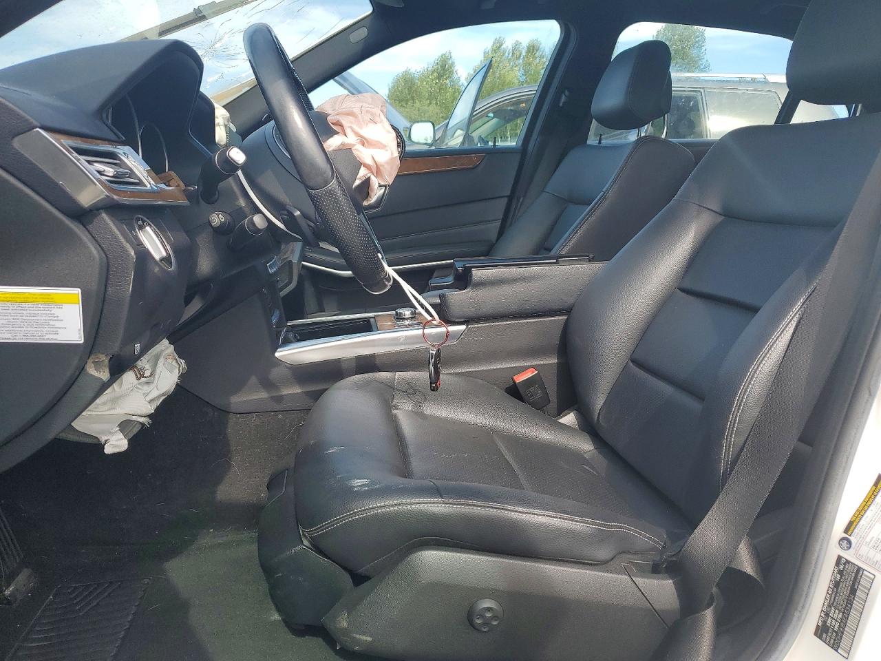 2014 Mercedes-benz E 350 4matic White vin: WDDHF8JB4EA834134