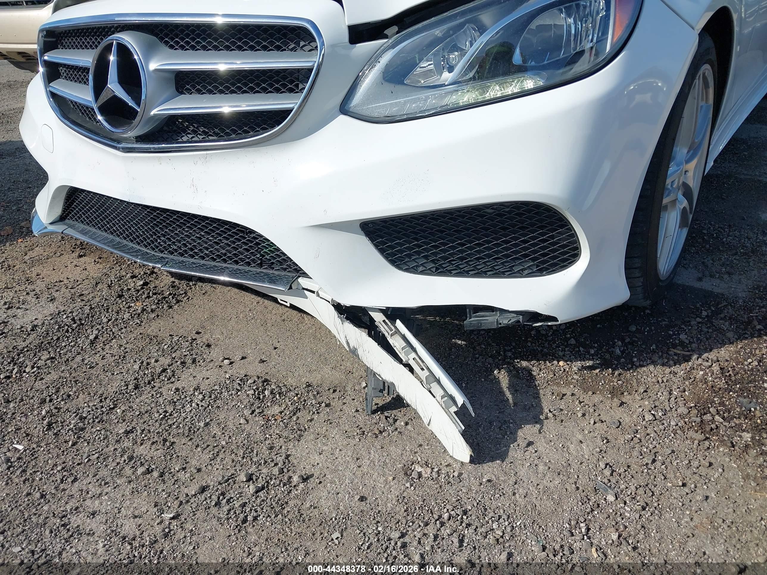 2014 Mercedes-benz E 350 4matic White vin: WDDHF8JB4EA871071