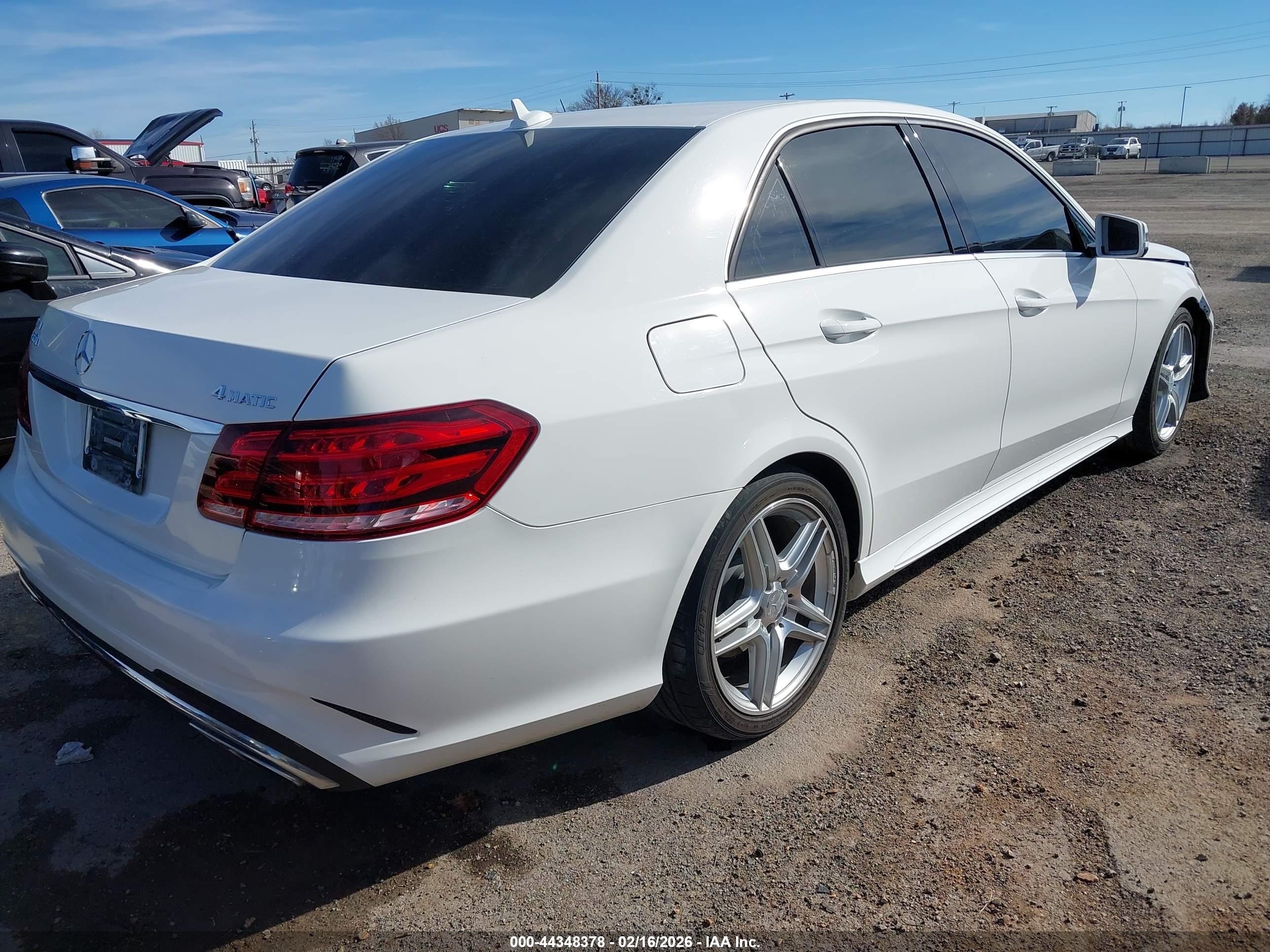 2014 Mercedes-benz E 350 4matic White vin: WDDHF8JB4EA871071