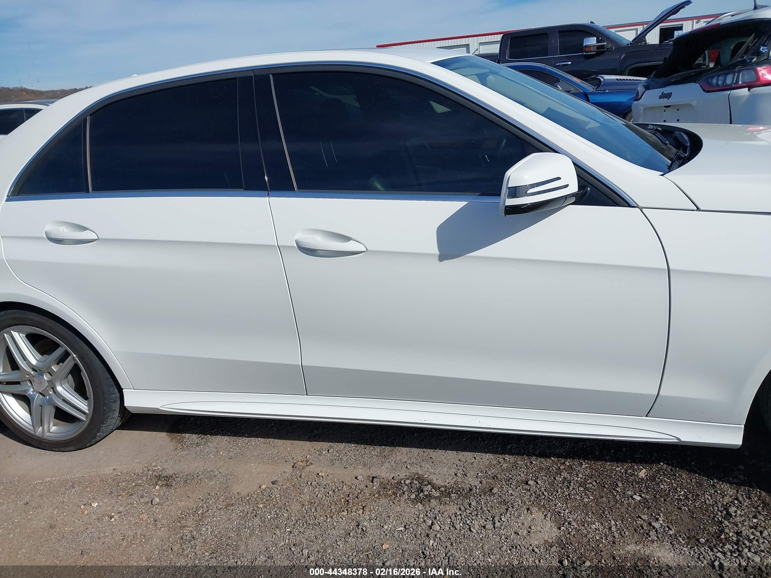 2014 Mercedes-benz E 350 4matic White vin: WDDHF8JB4EA871071